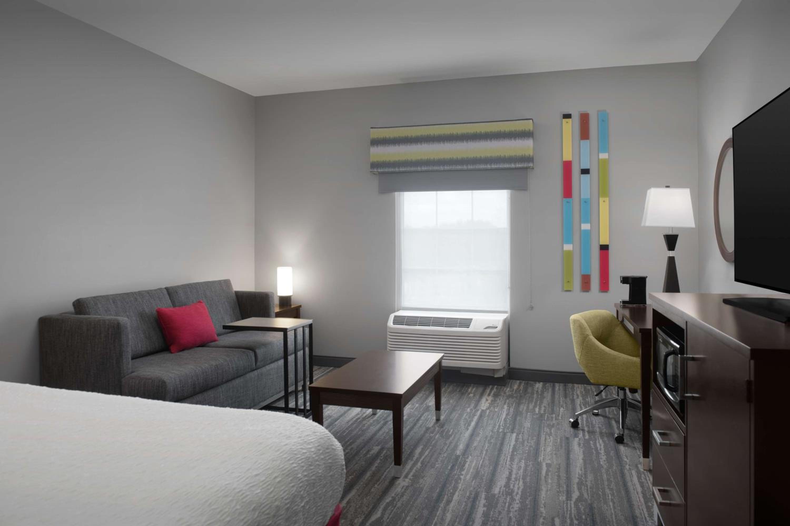Statesboro Vacations - Hampton Inn Statesboro - Property Image 6