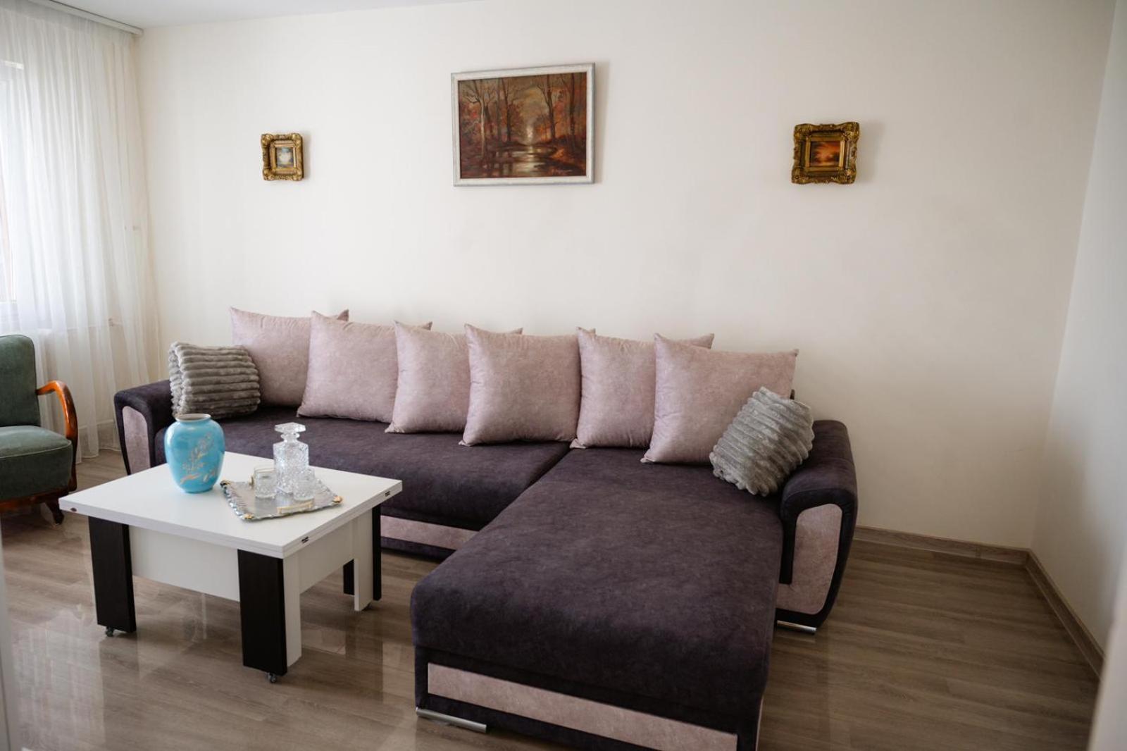 Helen Apartment