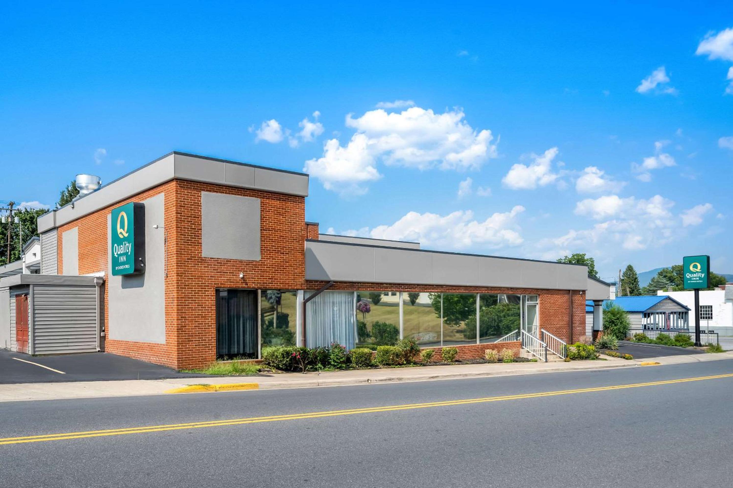 Hotel Quality Inn - Image 1