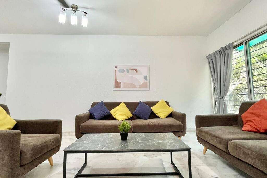 3BR Family Stay at Desa Pandan KL ready Wifi Netflix