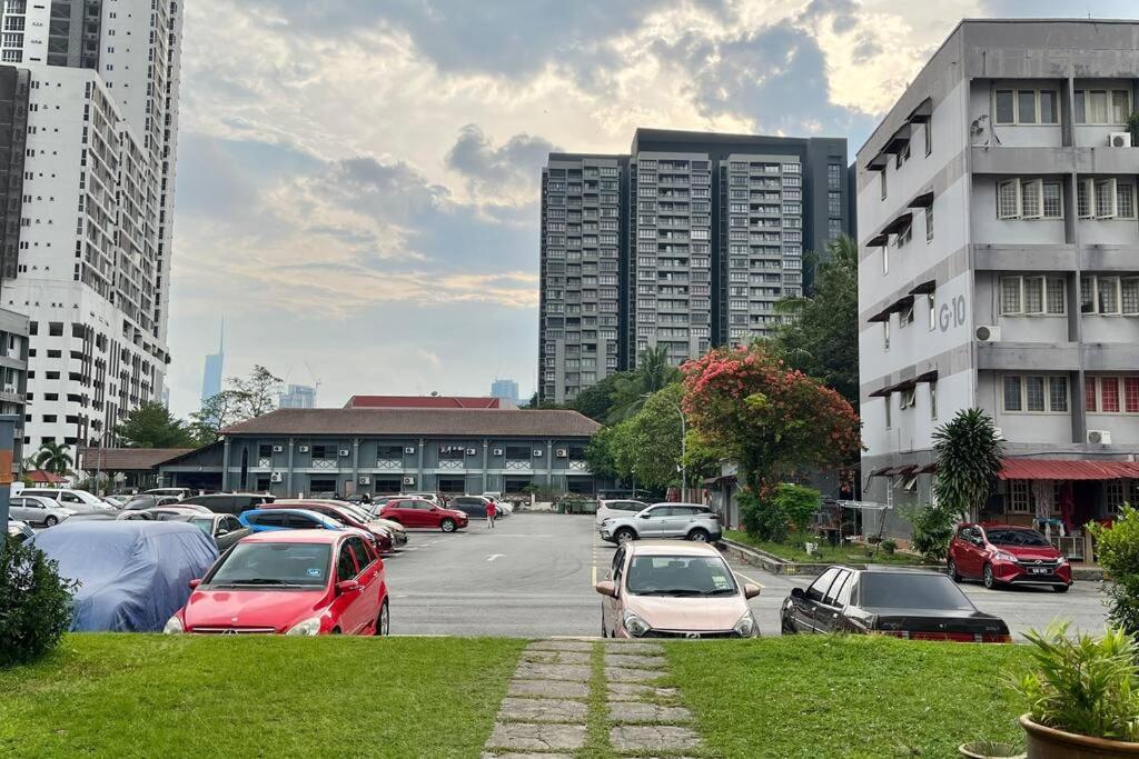 3BR Family Stay at Desa Pandan KL ready Wifi Netflix