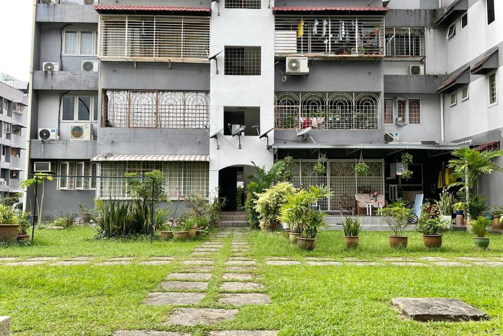 3BR Family Stay at Desa Pandan KL ready Wifi Netflix