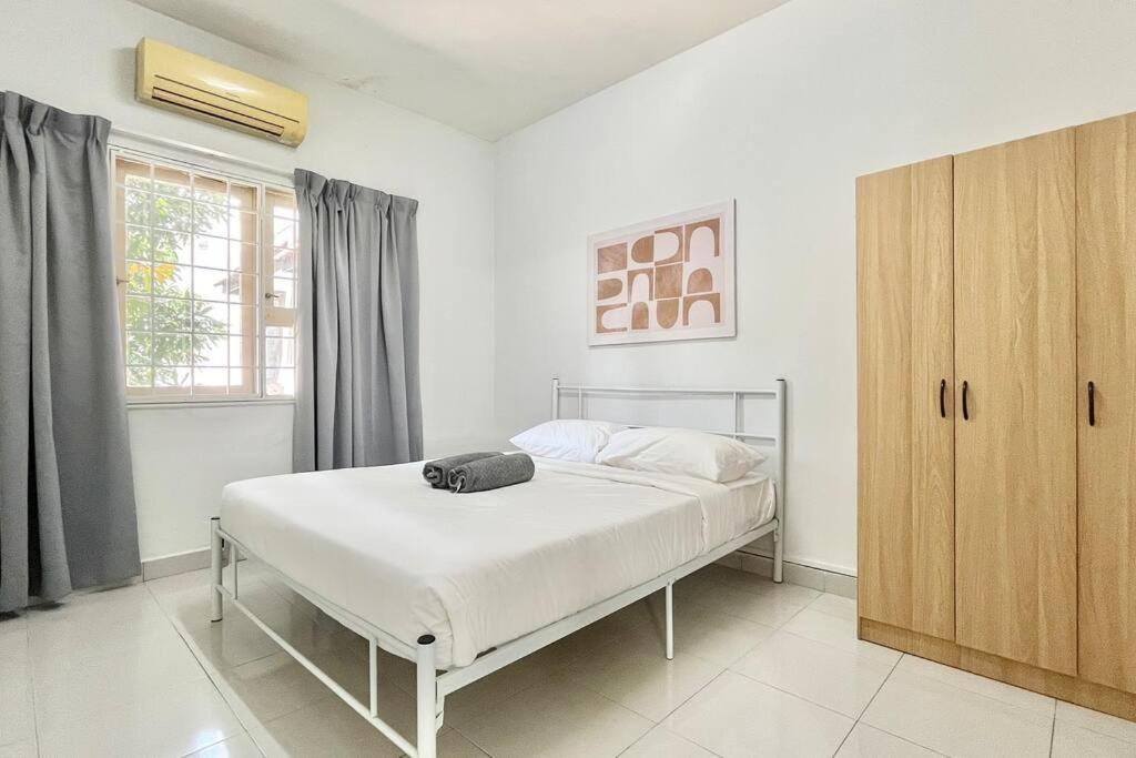 3BR Family Stay at Desa Pandan KL ready Wifi Netflix