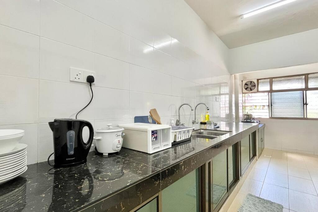 3BR Family Stay at Desa Pandan KL ready Wifi Netflix