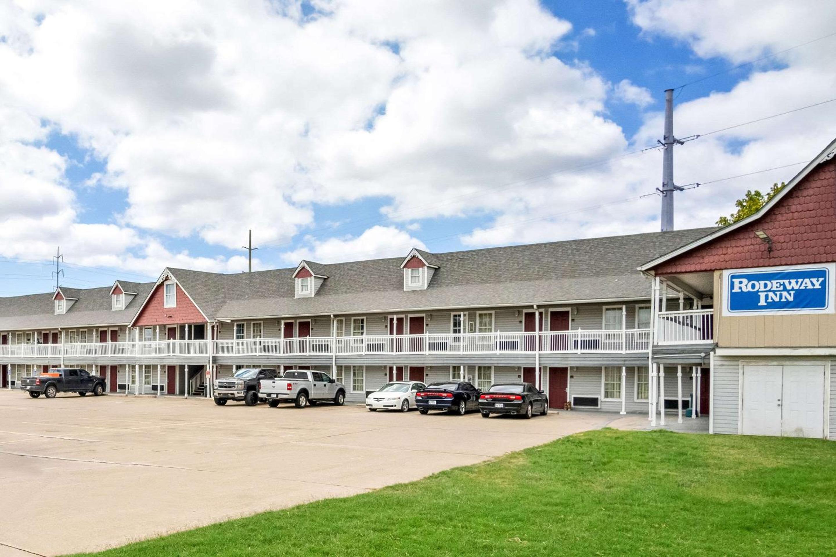 Rodeway Inn Waco Downtown near University