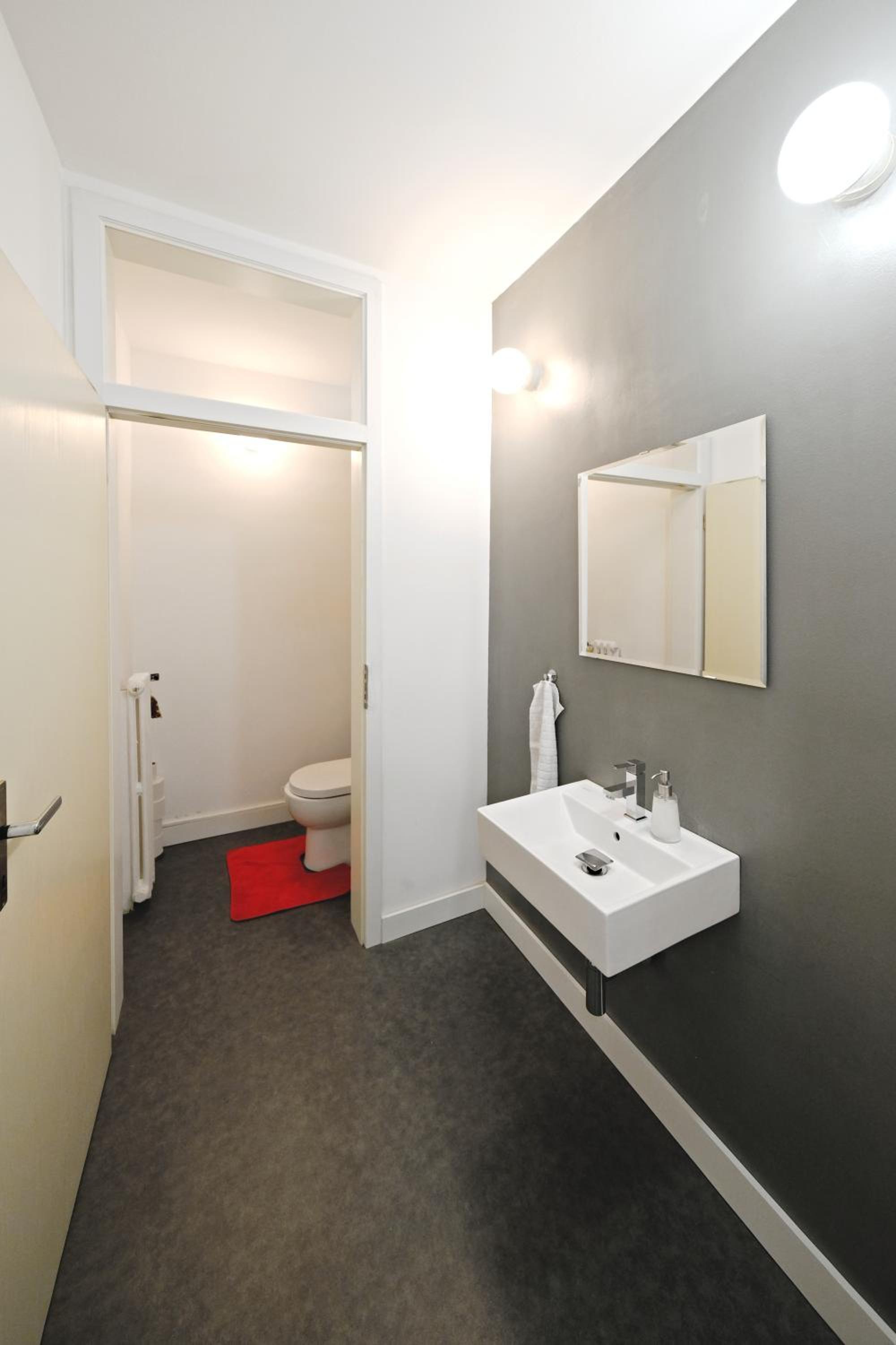 ViDa Prostorný 220 m2 3BR Apartmán s Krbem a Zahradou, Ideální pro Rodiny