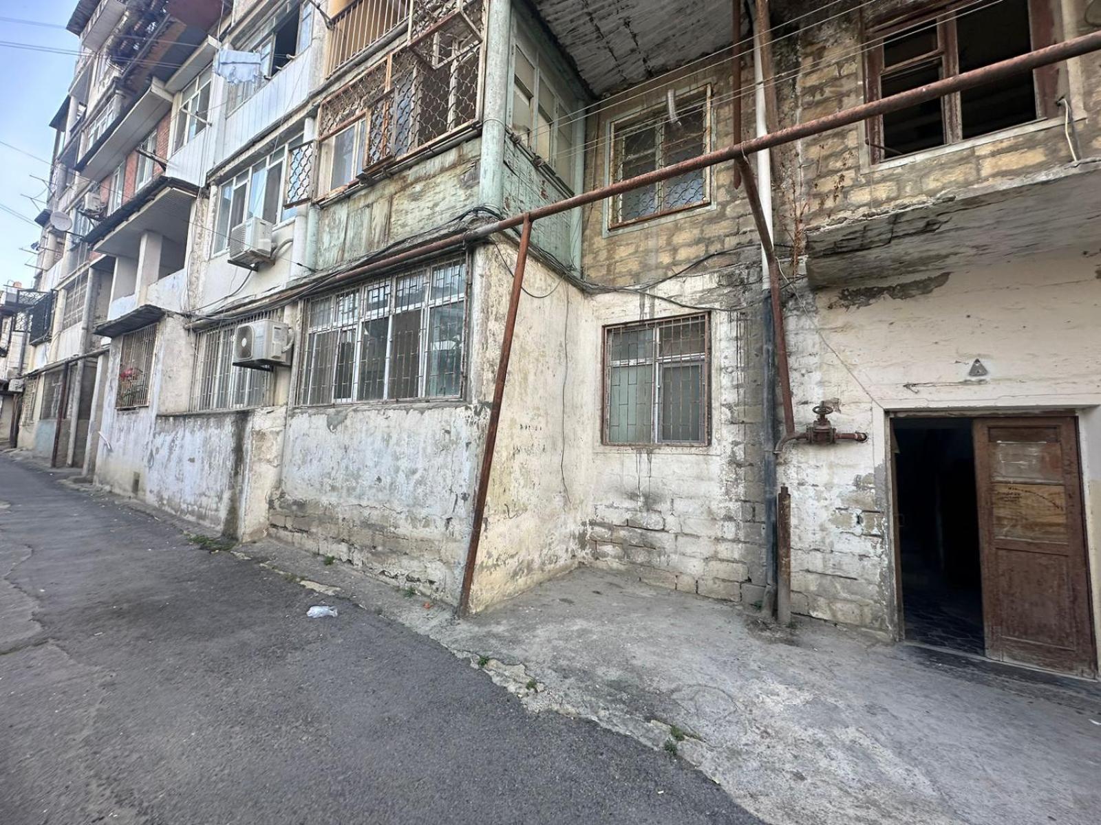 Bayil Apart 1R