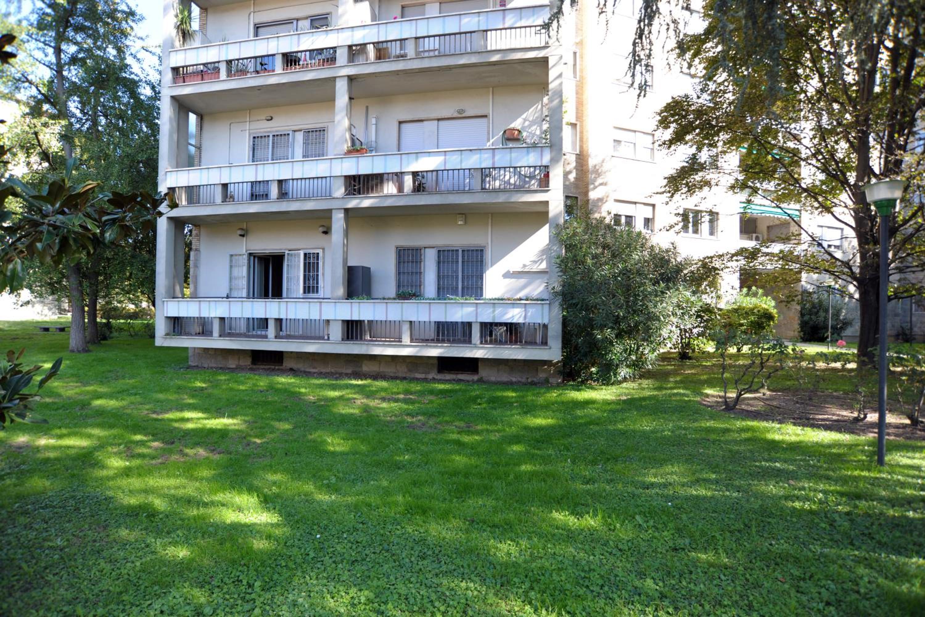 Gambara Apartment