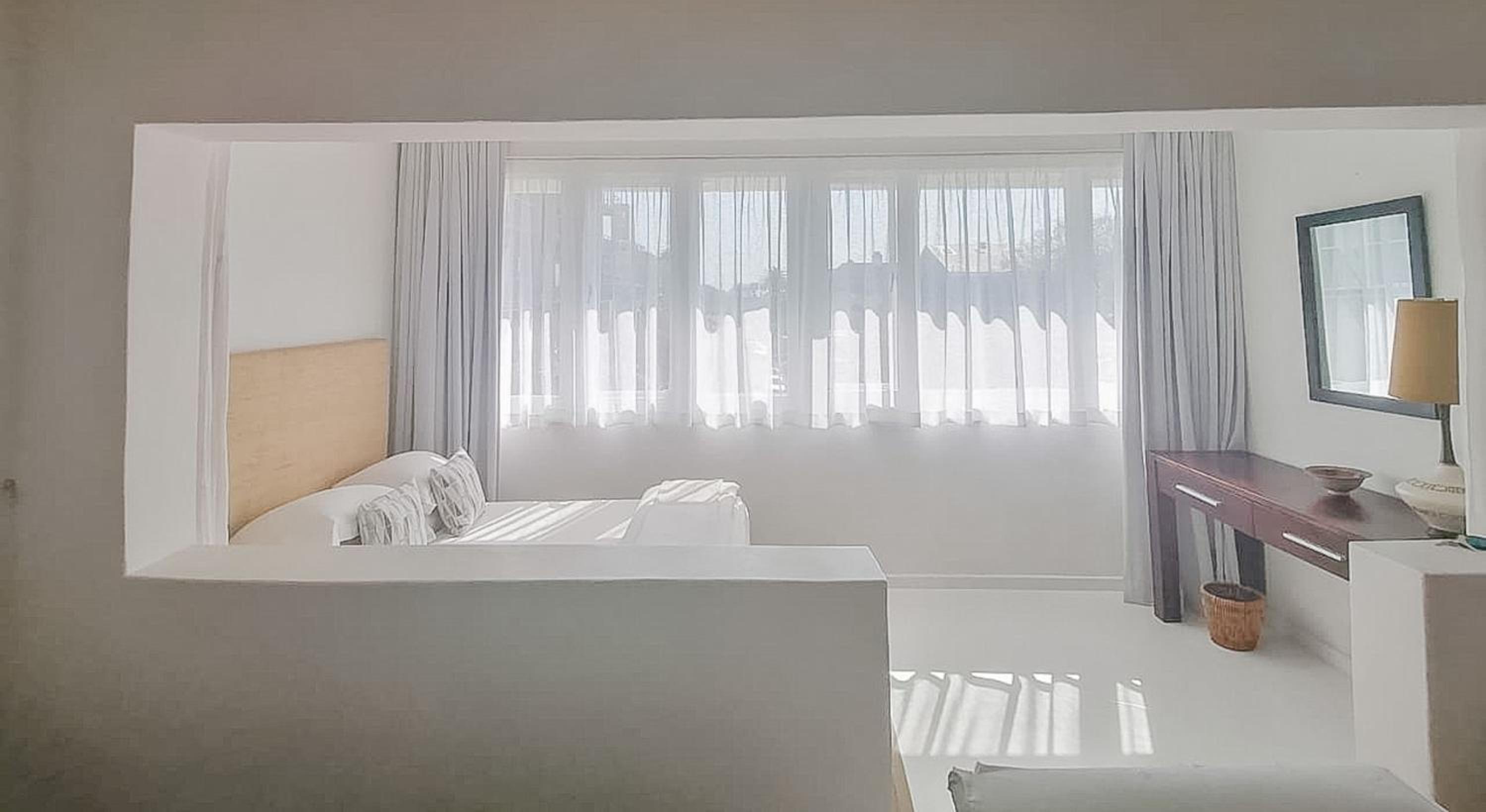 Portswood Mews - Chic White Studio Apartment Green Point view 5