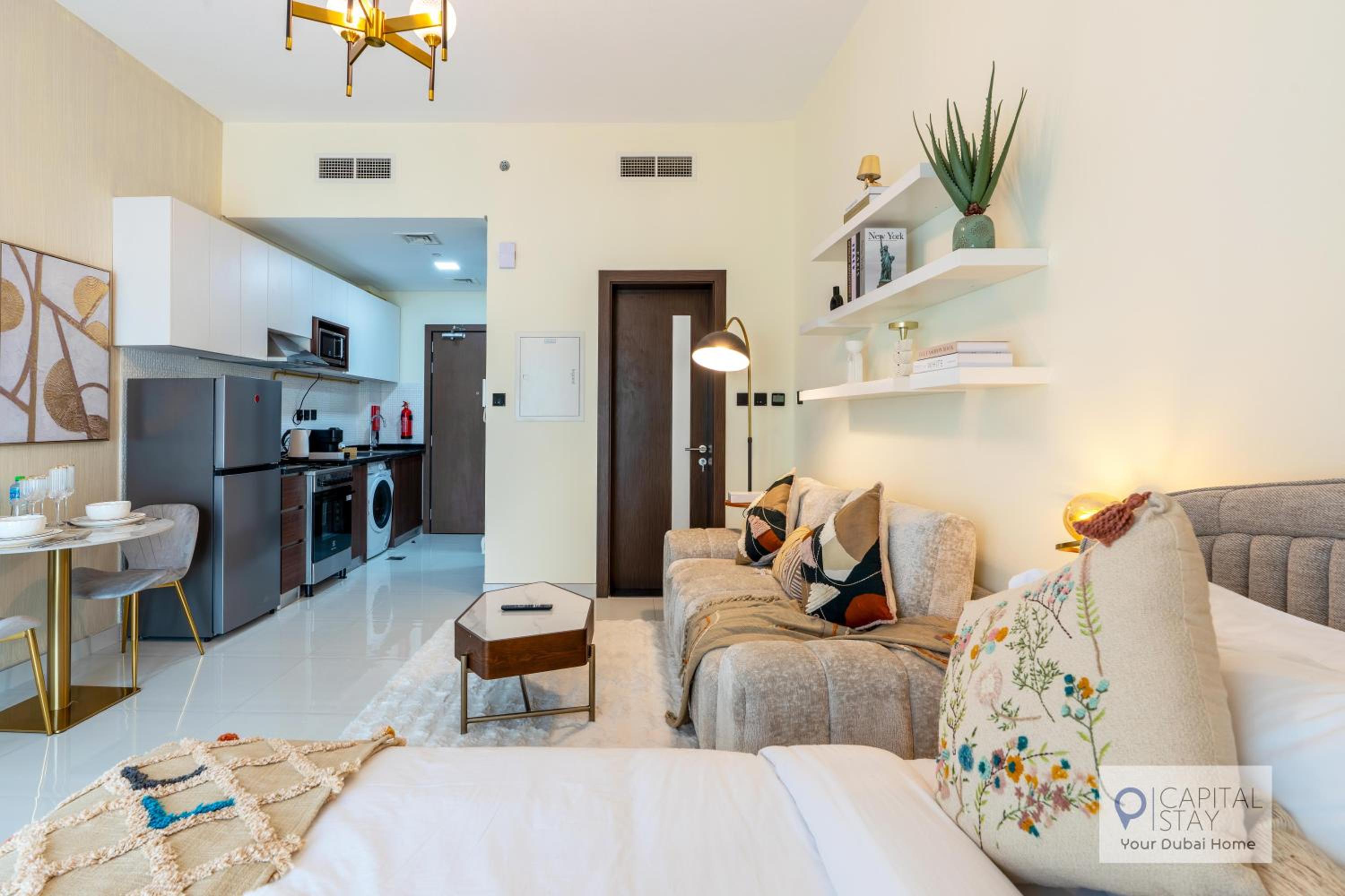Capital Stay - Cozy Studio in Liwan Dubai