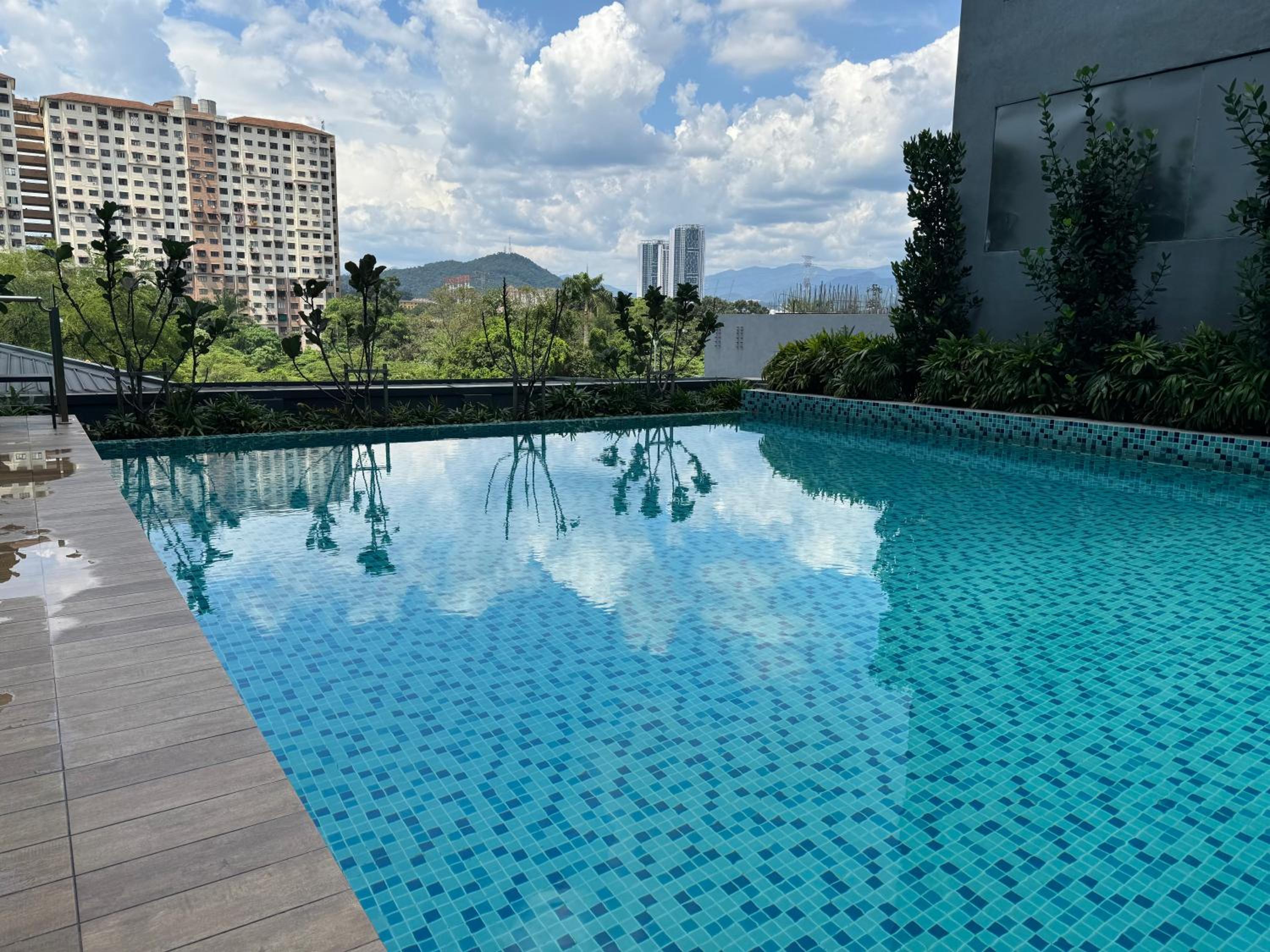 KL City Nue Suites Entire Condo 2R2B 3 plus 1 guests