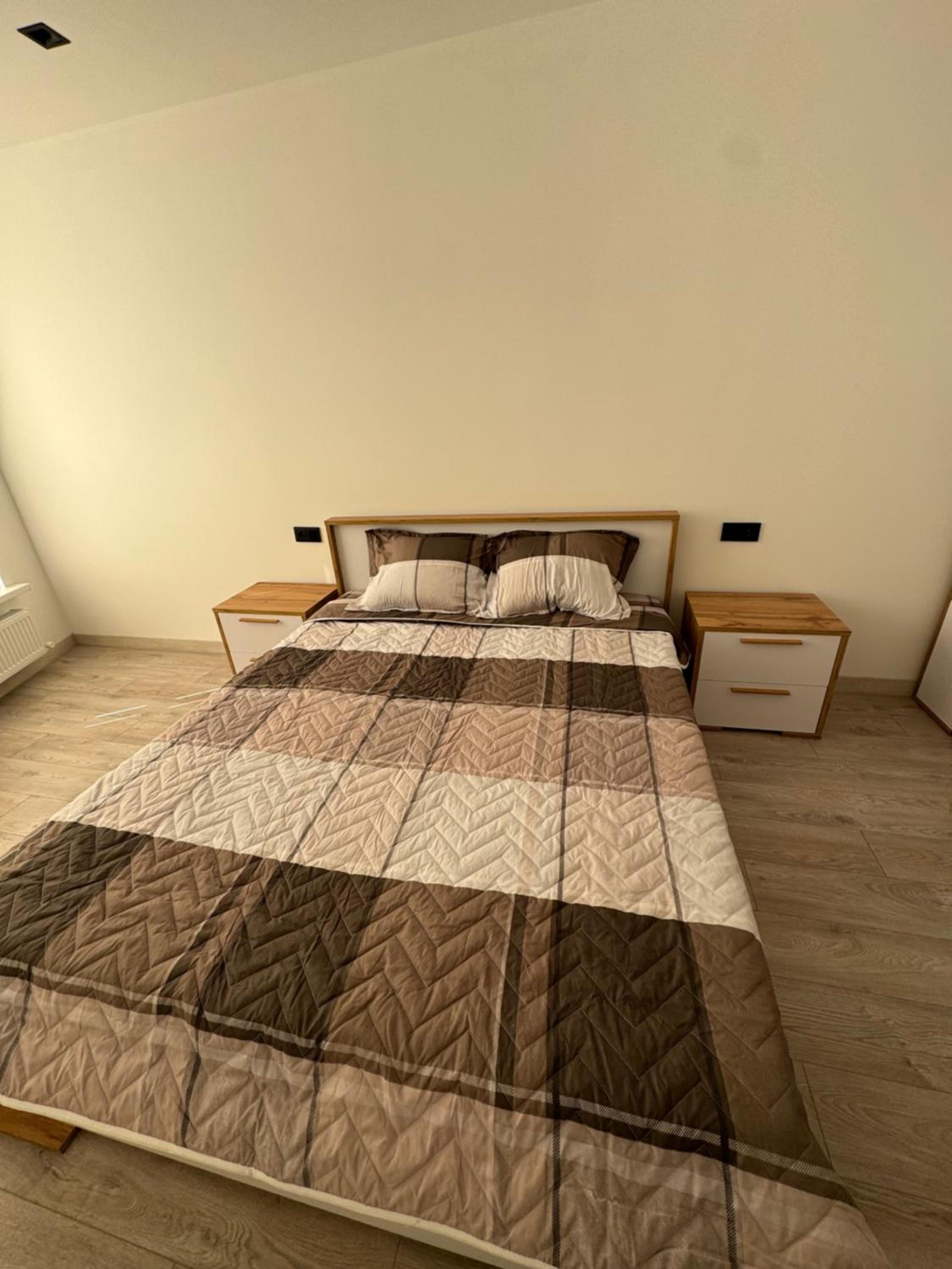 Gloria Apartment
