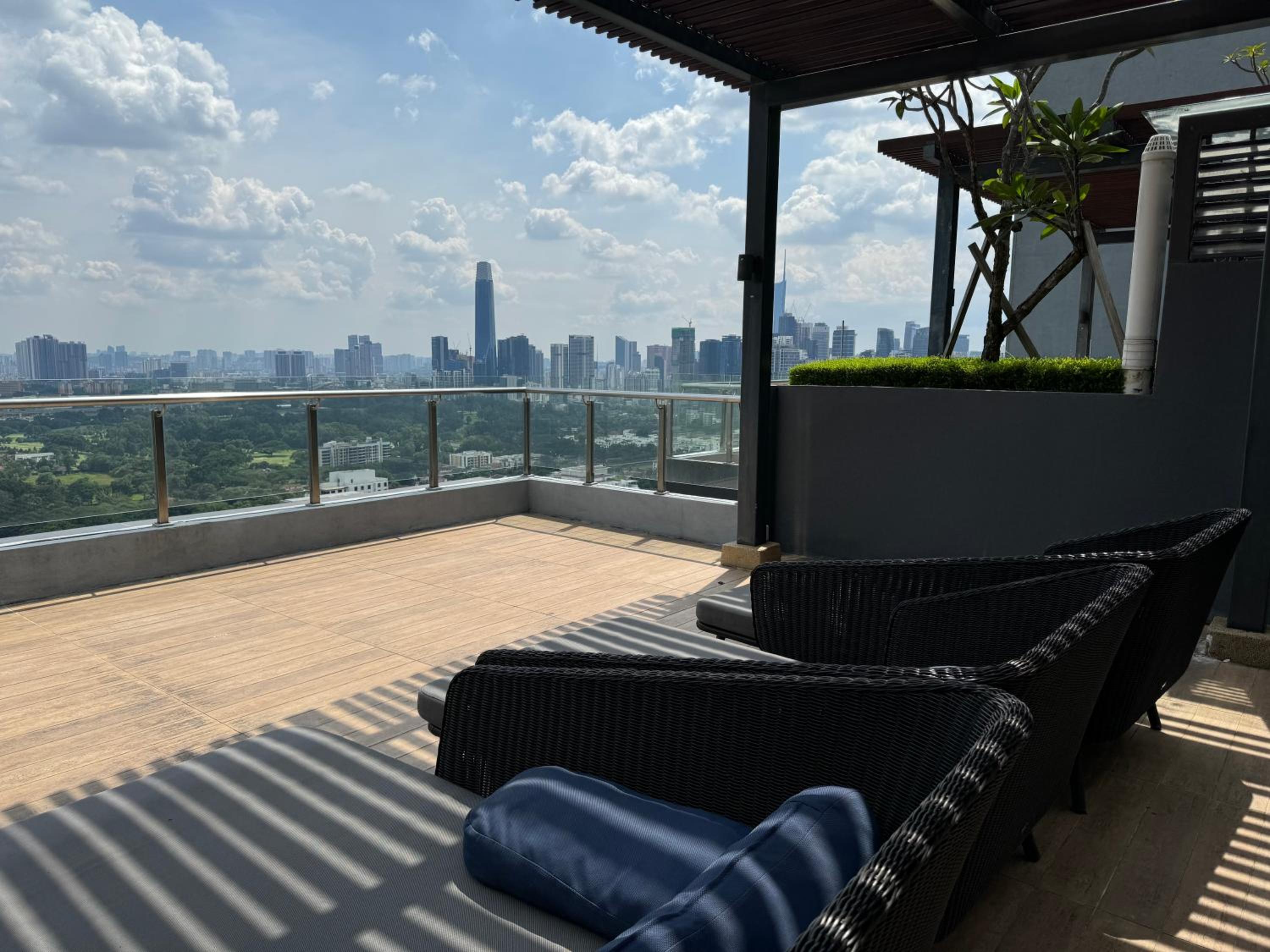 KL City Nue Suites Entire Condo 2R2B 3 plus 1 guests
