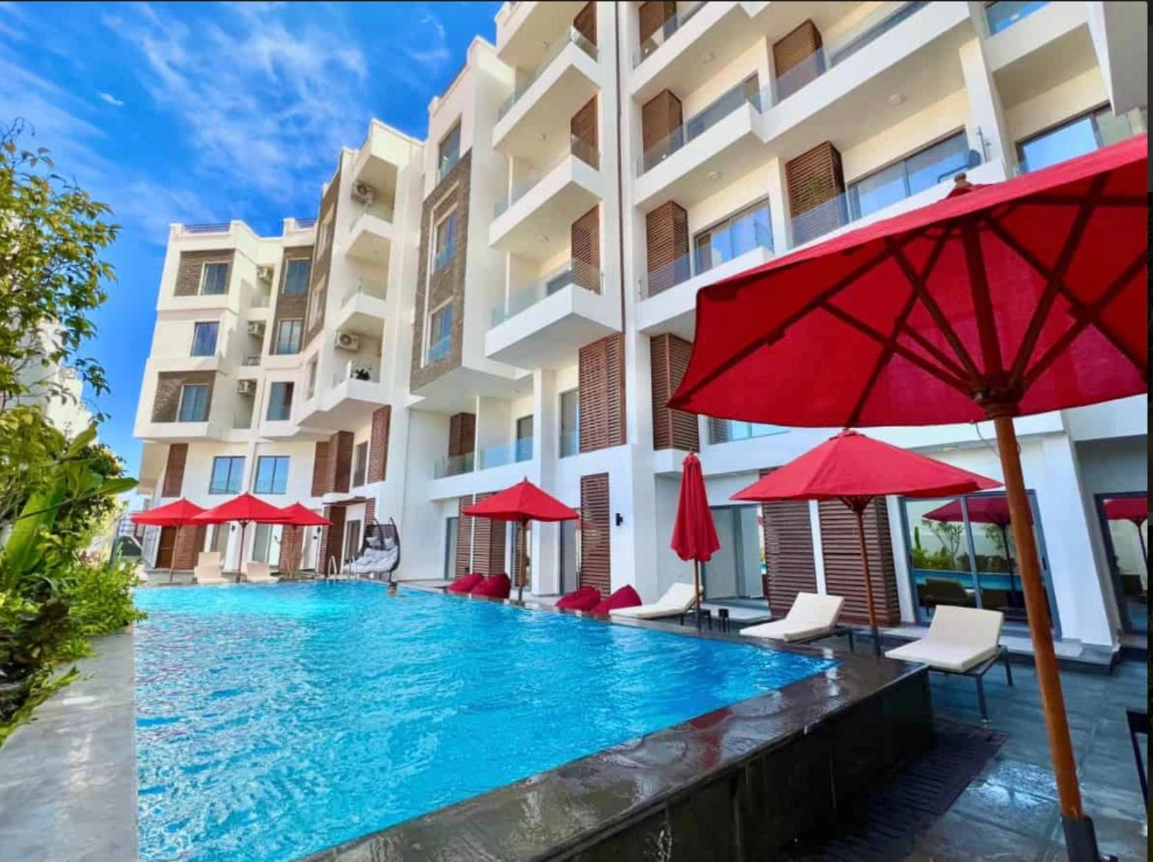 Sea View Suite Sleeps 2 with Parking
