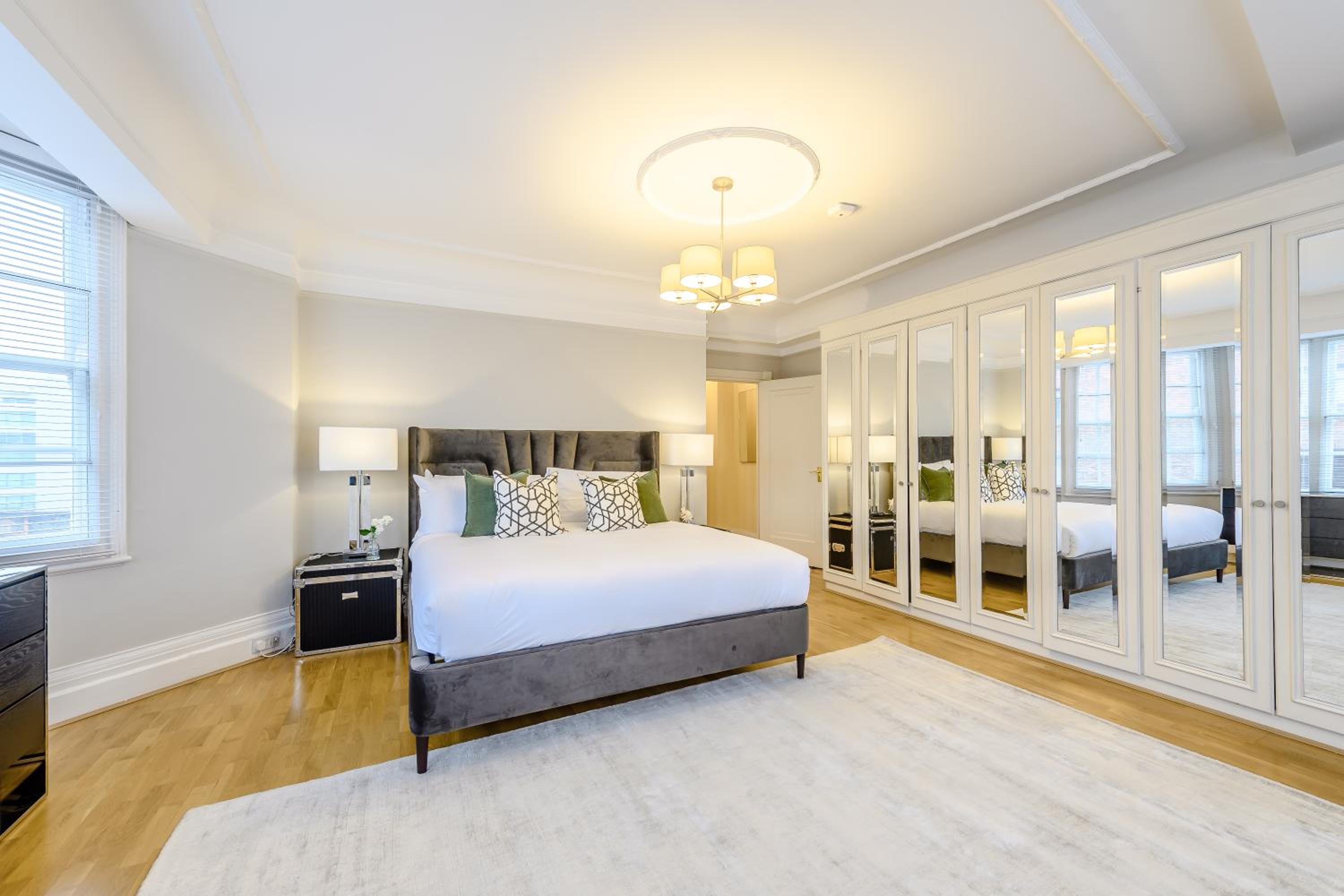 Strathmore Court Apartments
