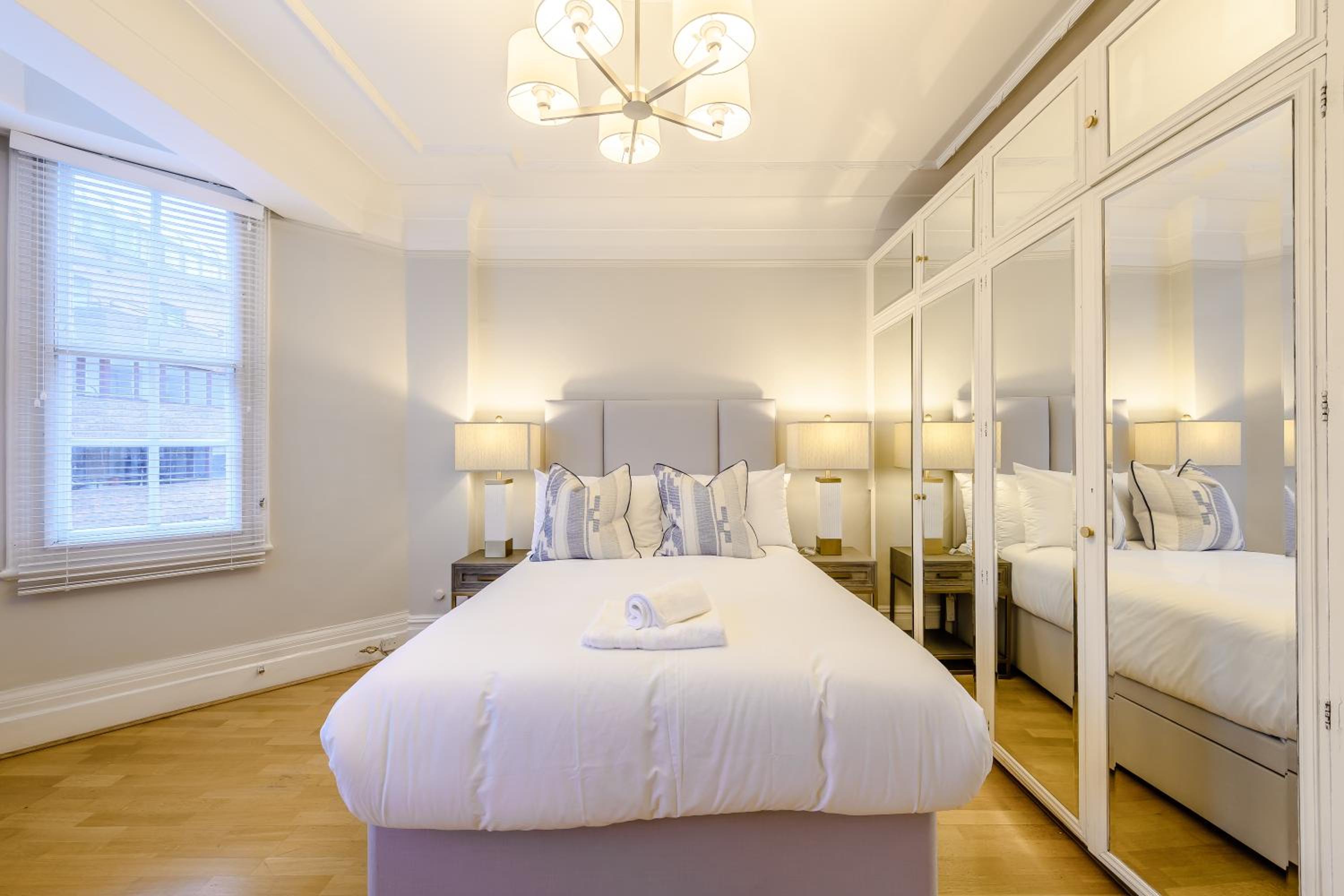 Strathmore Court Apartments