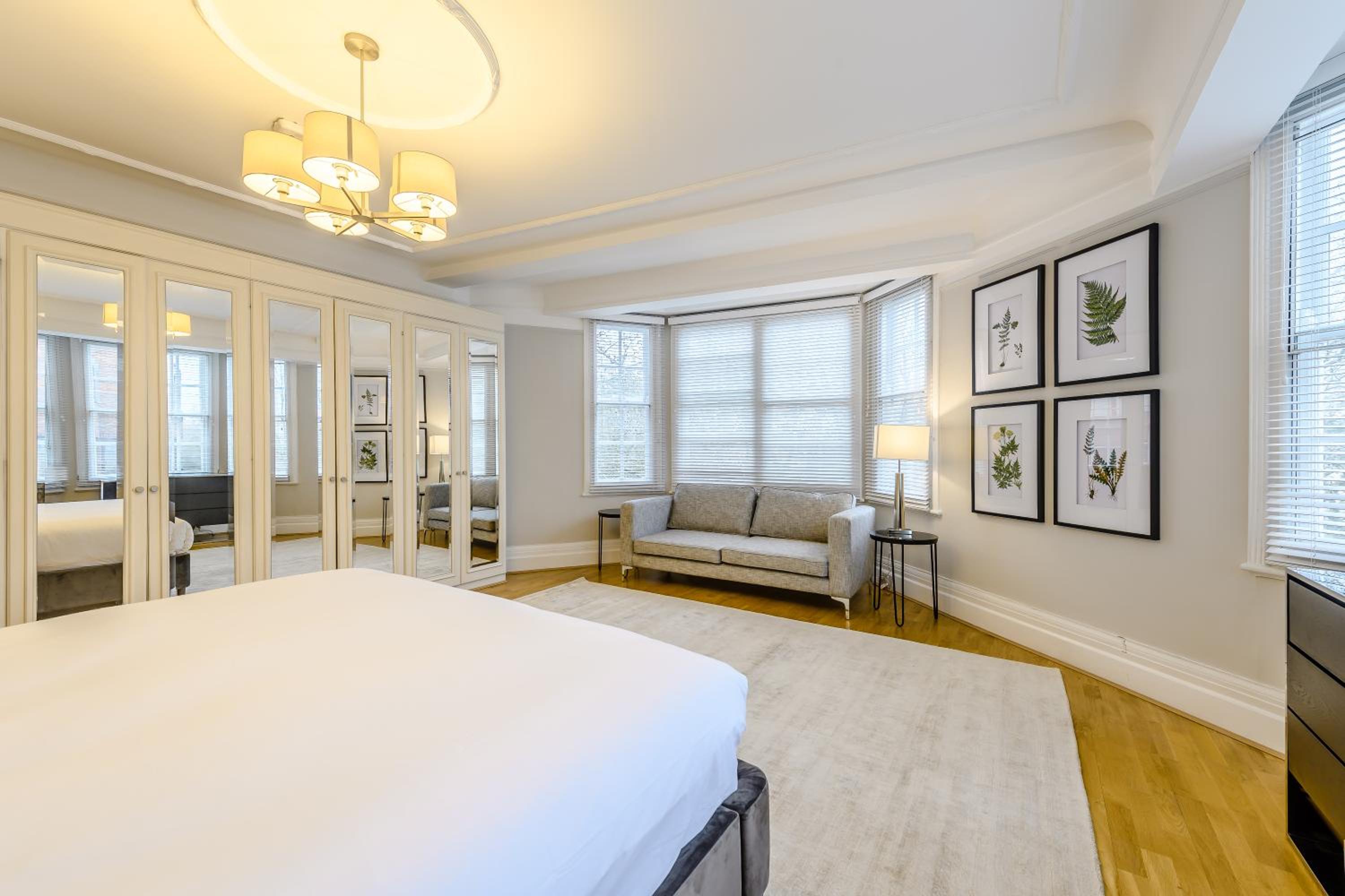 Strathmore Court Apartments