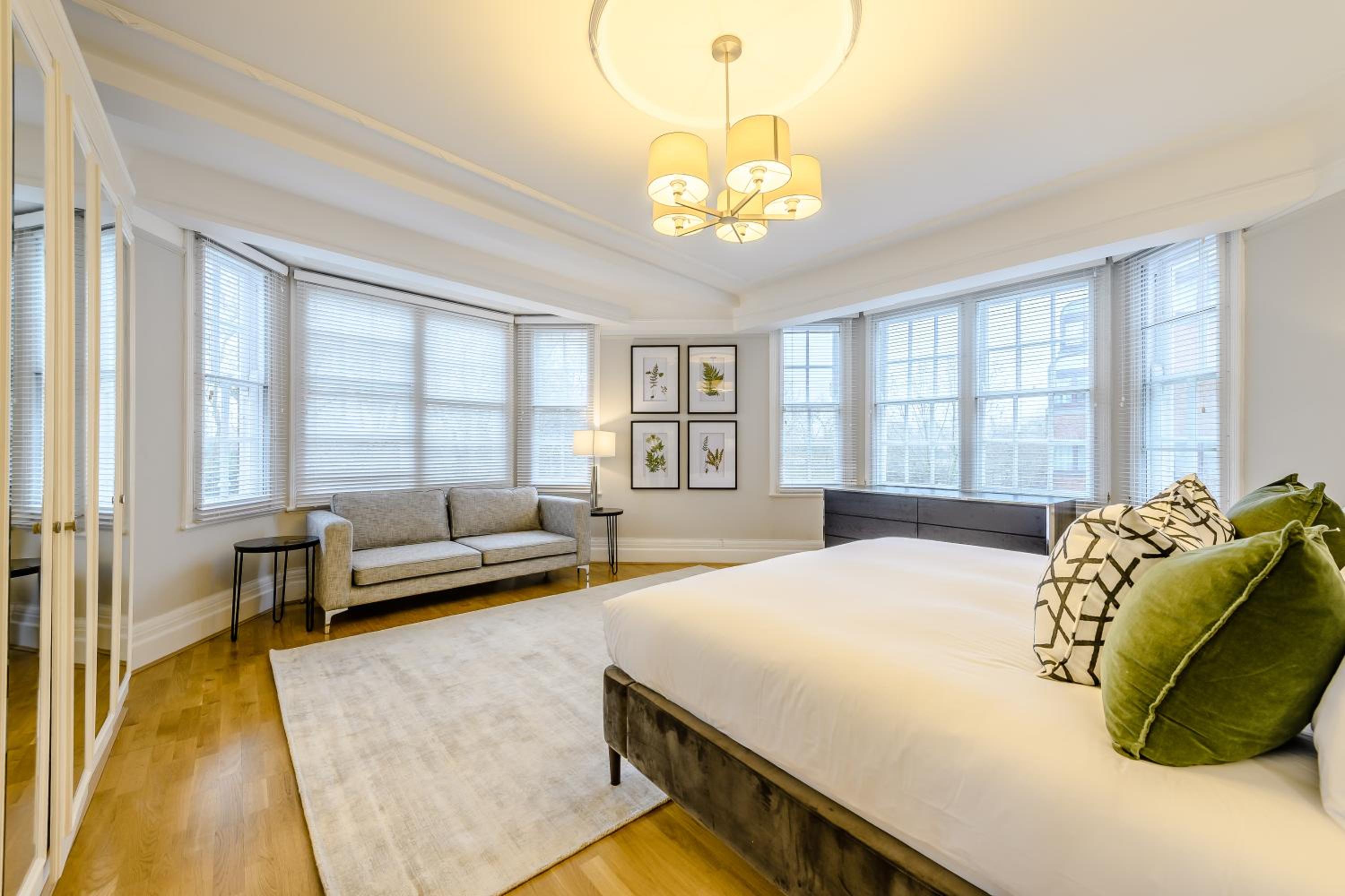 Strathmore Court Apartments