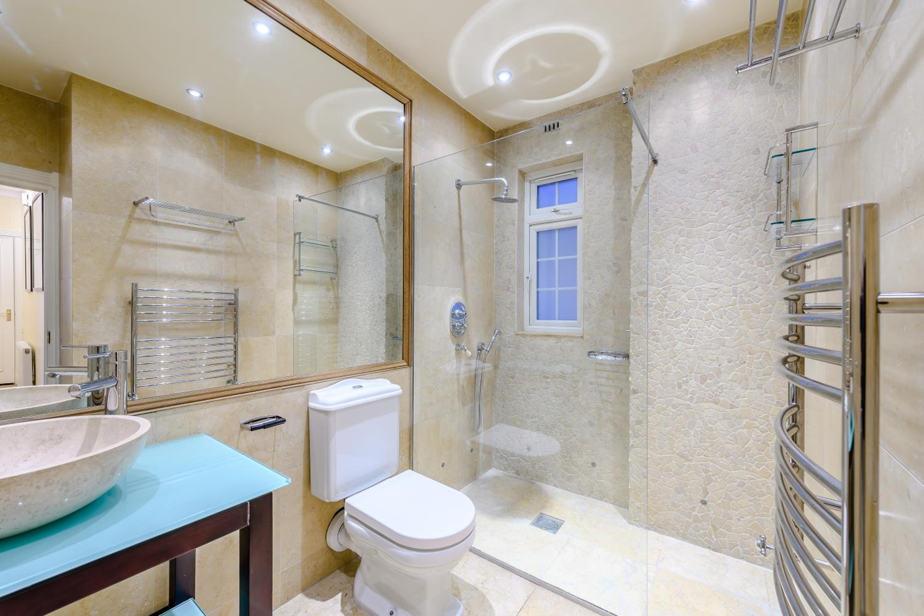 Strathmore Court Apartments