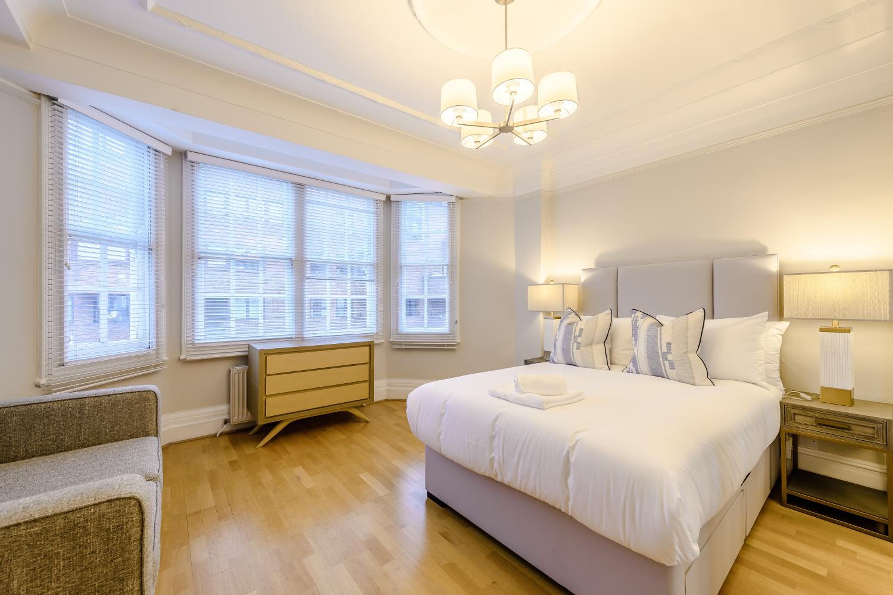 Strathmore Court Apartments