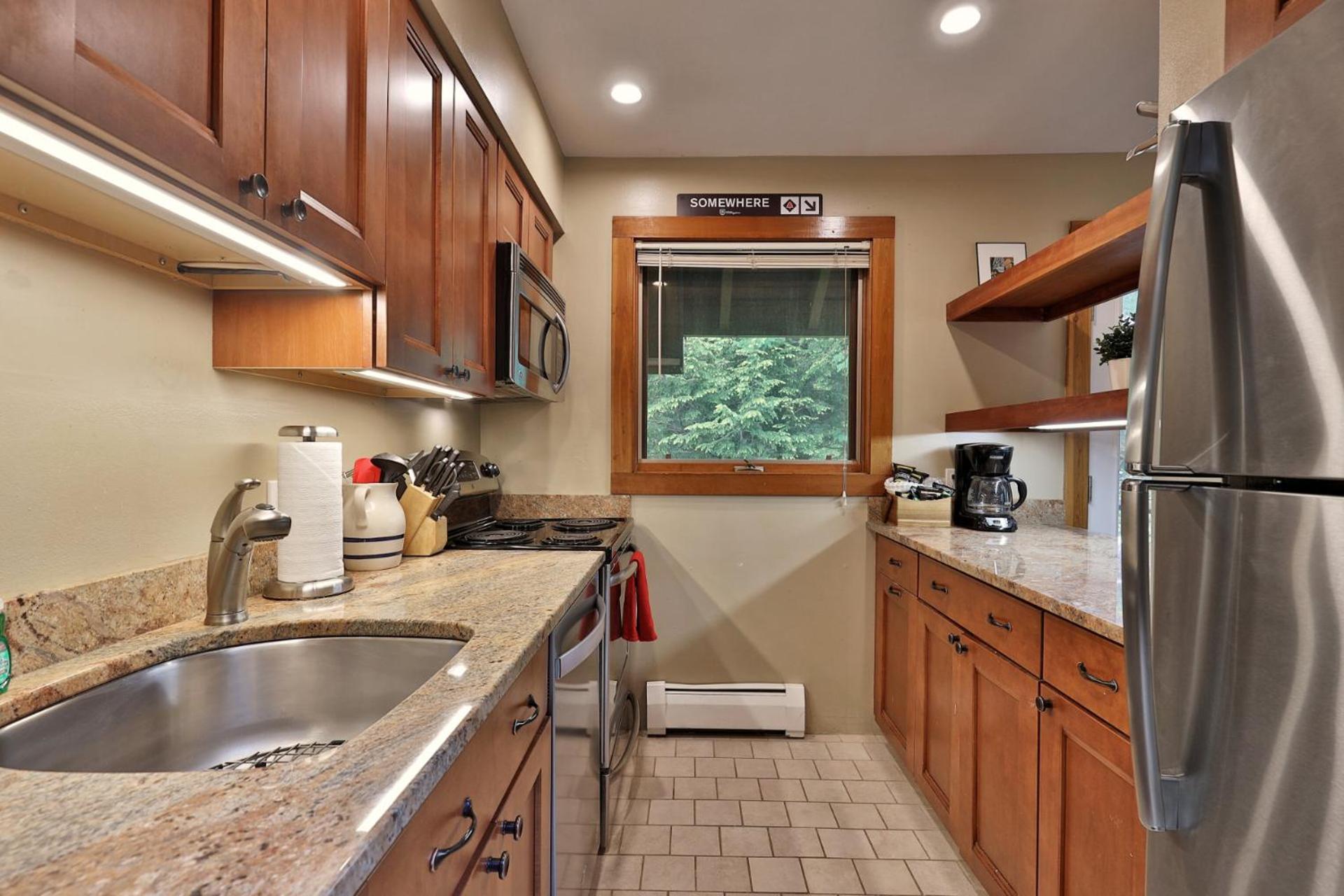 Trail Creek 64 - 1 BR with Loft, Ski Home Trail, Bus, Hot Tub, Pool!