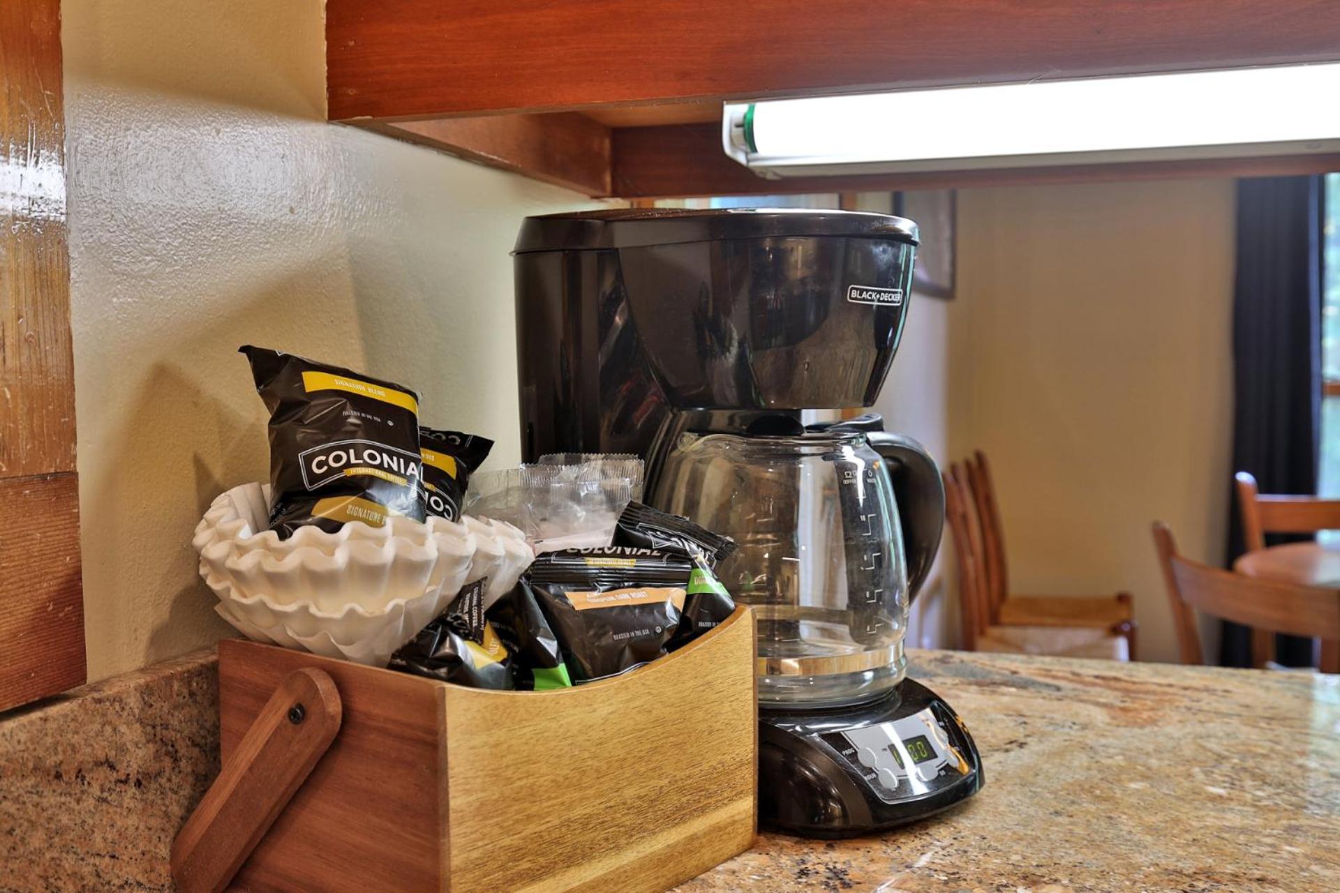 Trail Creek 64 - 1 BR with Loft, Ski Home Trail, Bus, Hot Tub, Pool!