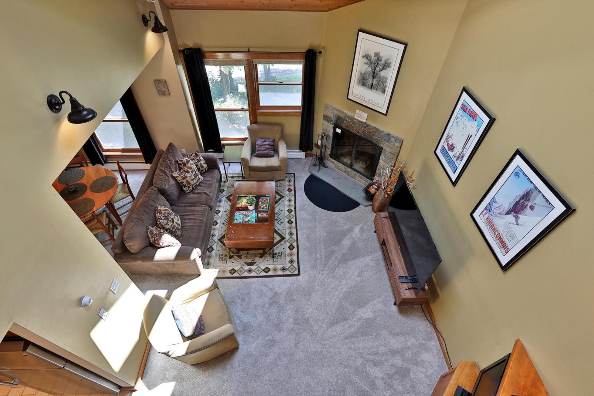 Trail Creek 64 - 1 BR with Loft, Ski Home Trail, Bus, Hot Tub, Pool!