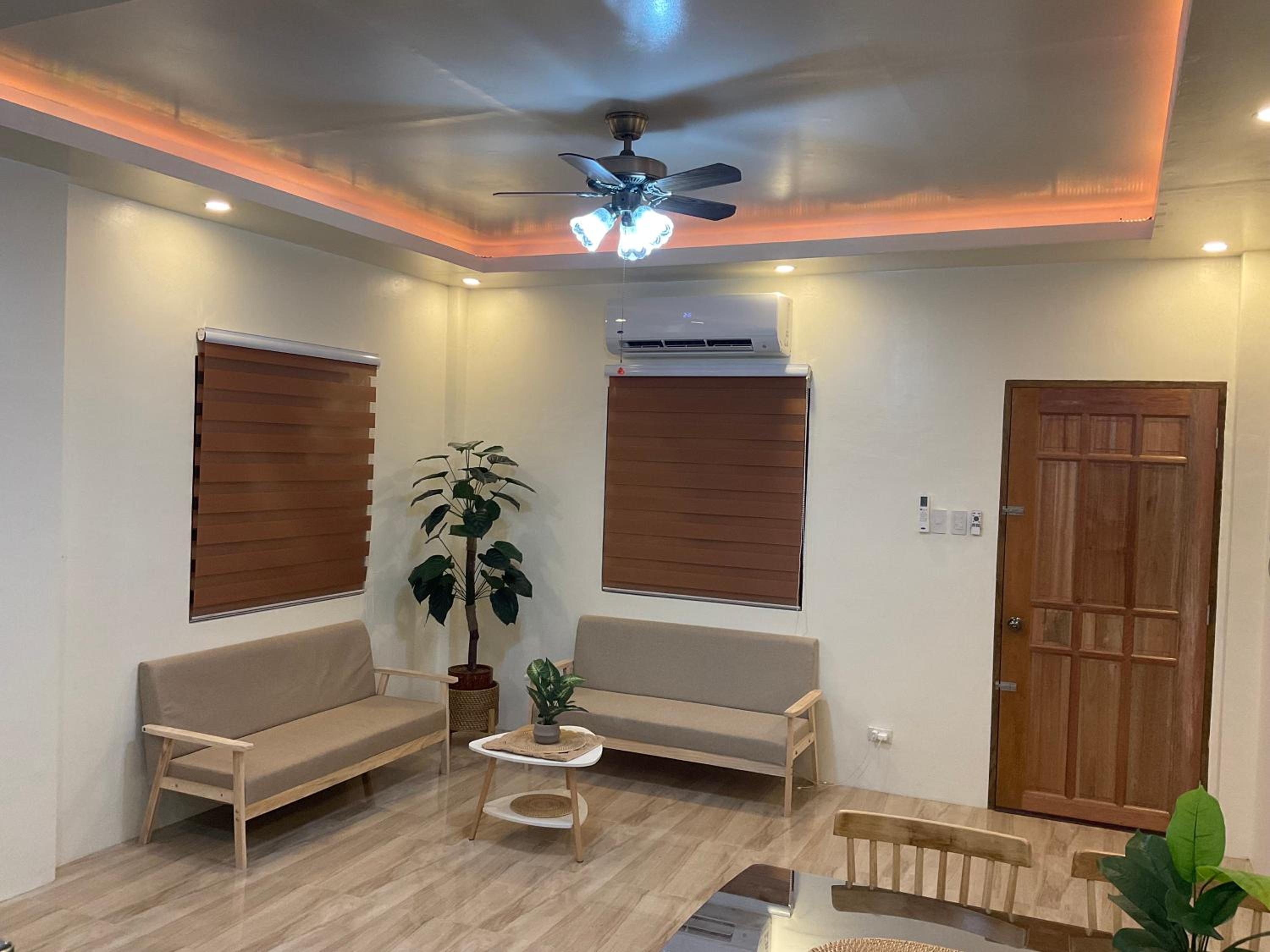A cozy 1 bedroom house in Calape view 2