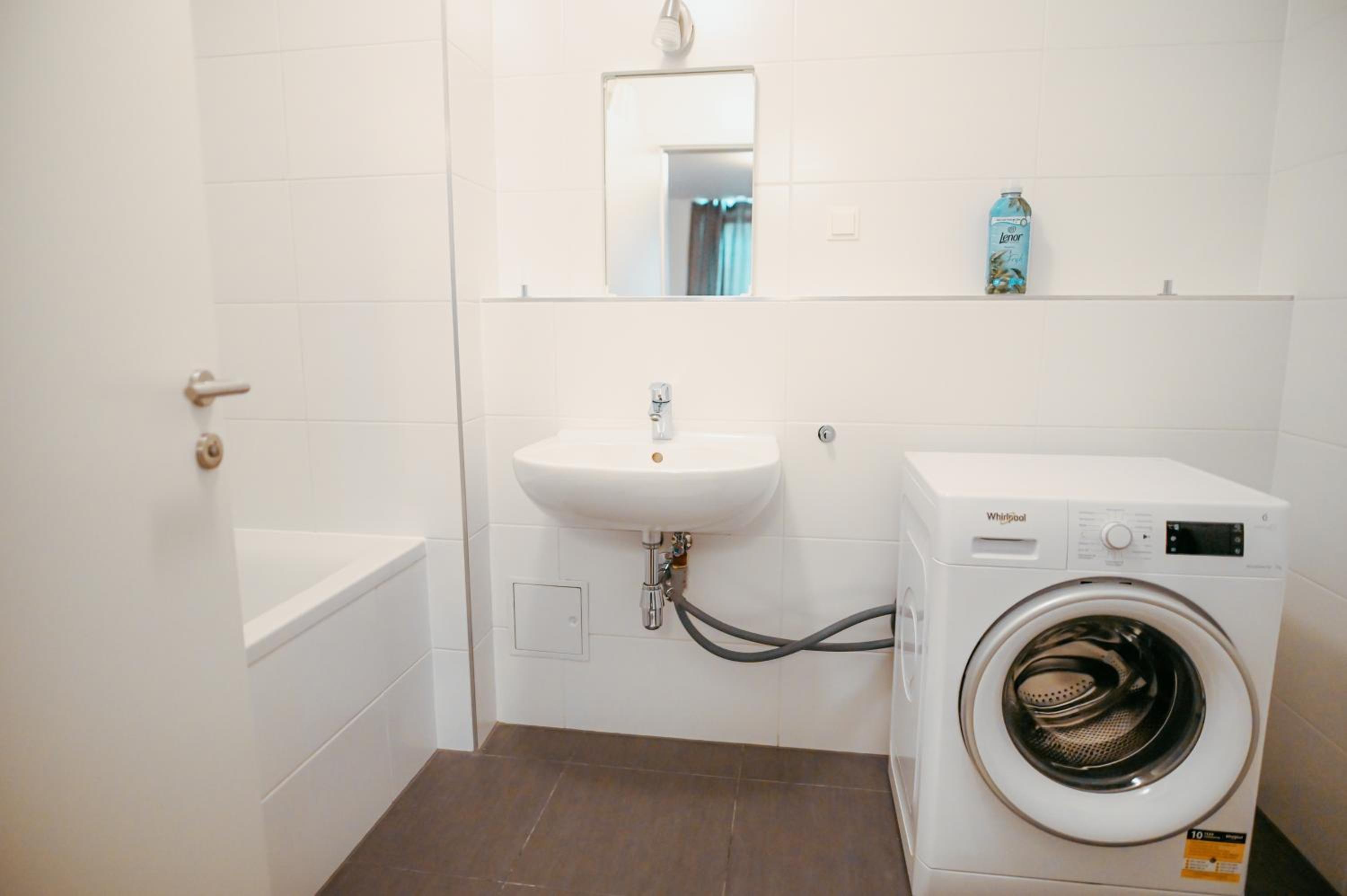 Danube Island Apartment 12