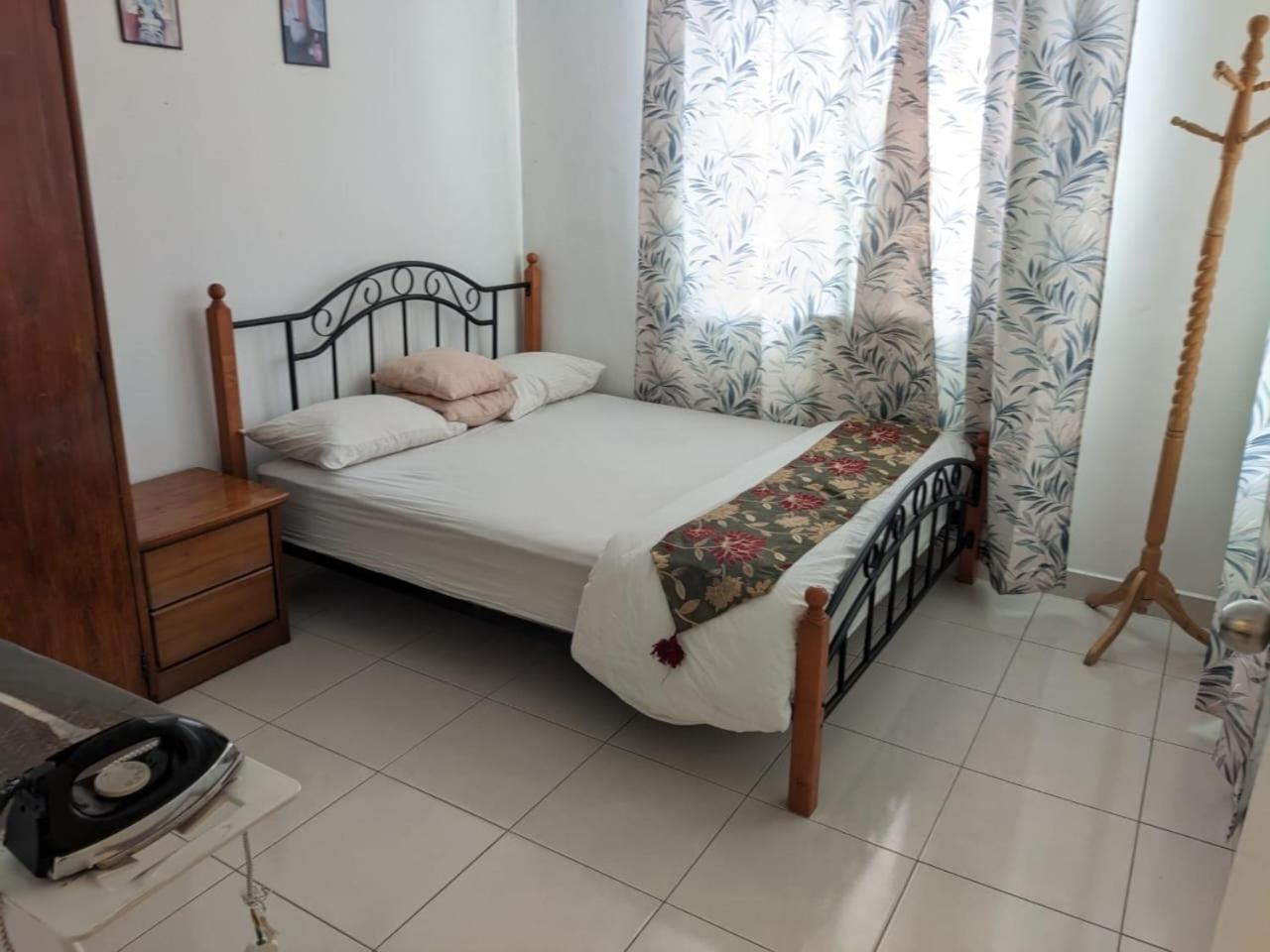 Helya Homestay Wakaf Che Yeh photo 1