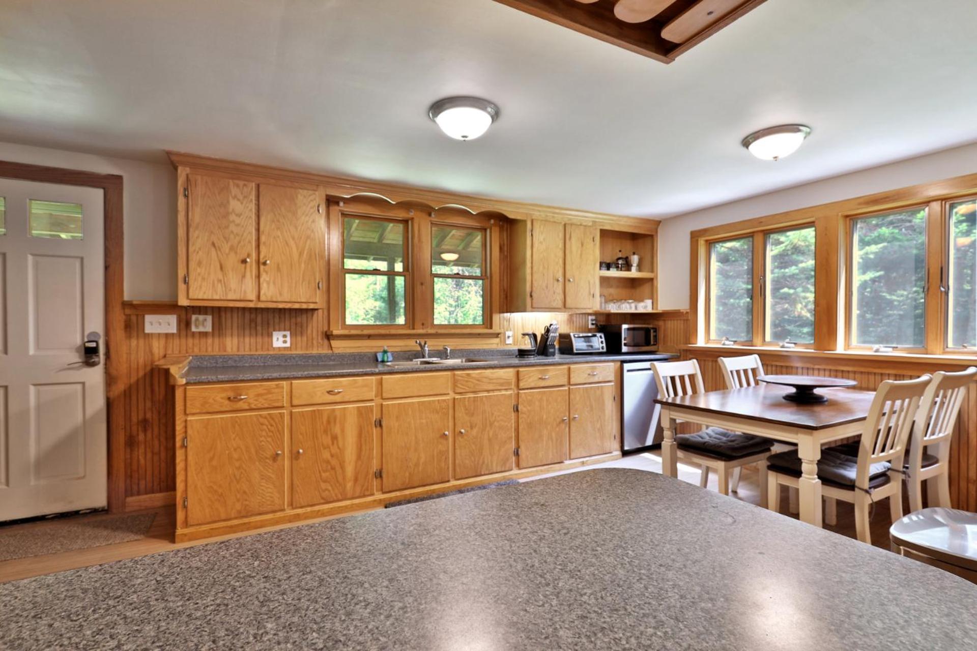 The Mendon Cottage - Charming Vermont Home Close to Pico, Ski Rental Deals!