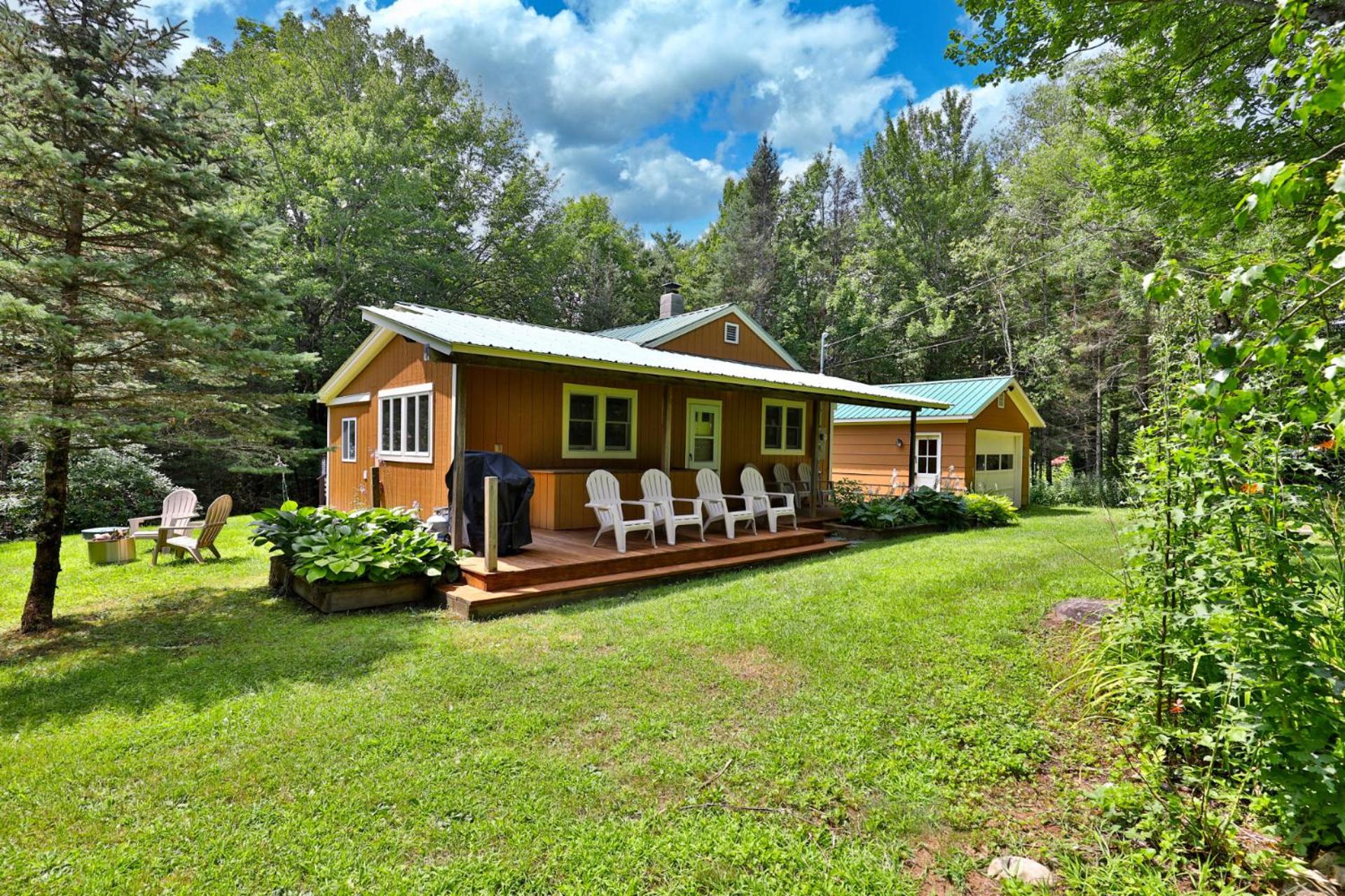 The Mendon Cottage - Charming Vermont Home Close to Pico, Ski Rental Deals!