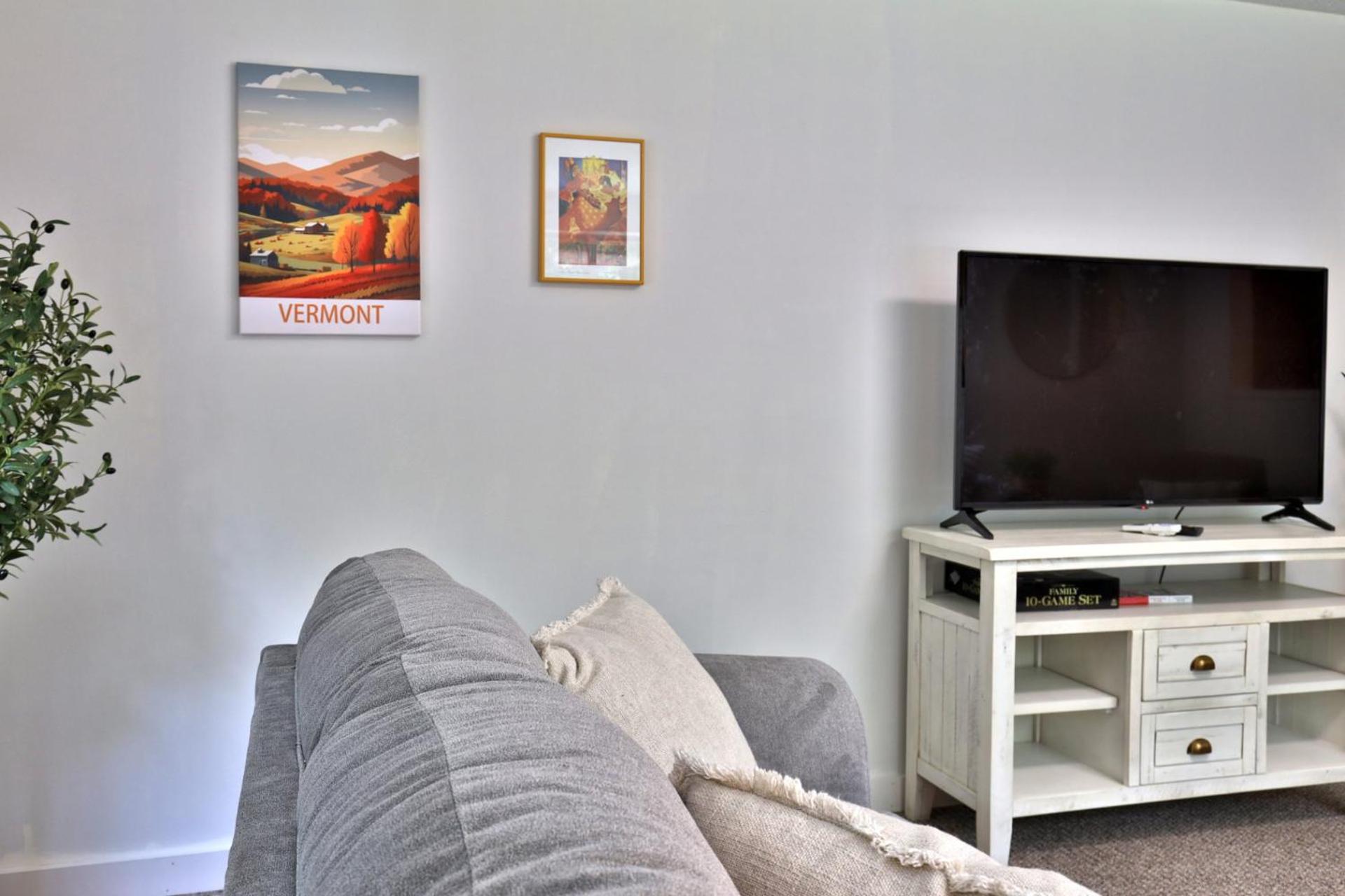 The Mendon Cottage - Charming Vermont Home Close to Pico, Ski Rental Deals!