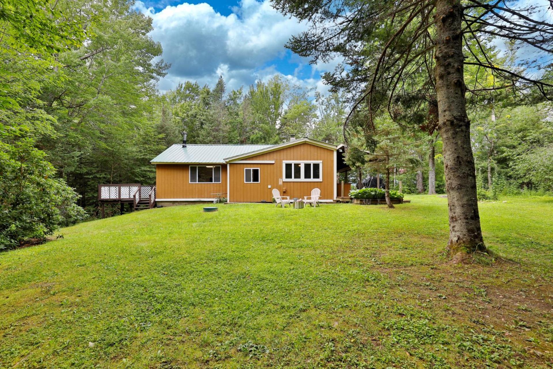 The Mendon Cottage - Charming Vermont Home Close to Pico, Ski Rental Deals!