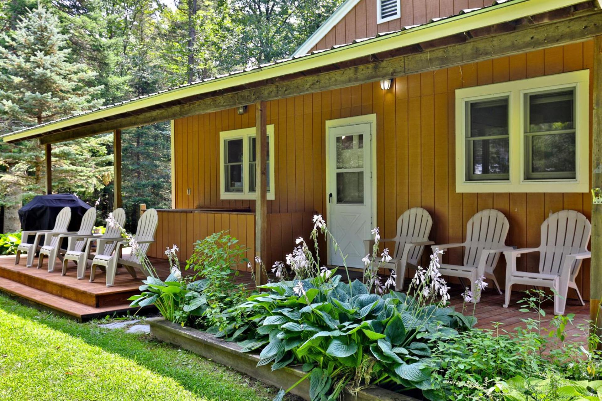 The Mendon Cottage - Charming Vermont Home Close to Pico, Ski Rental Deals!