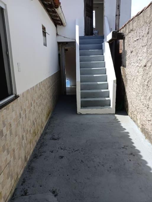 casa com 3 quartos com piscina com hidromassagem