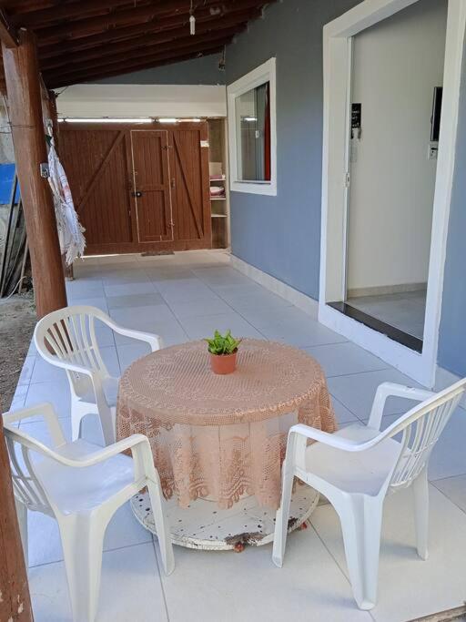 casa com 3 quartos com piscina com hidromassagem