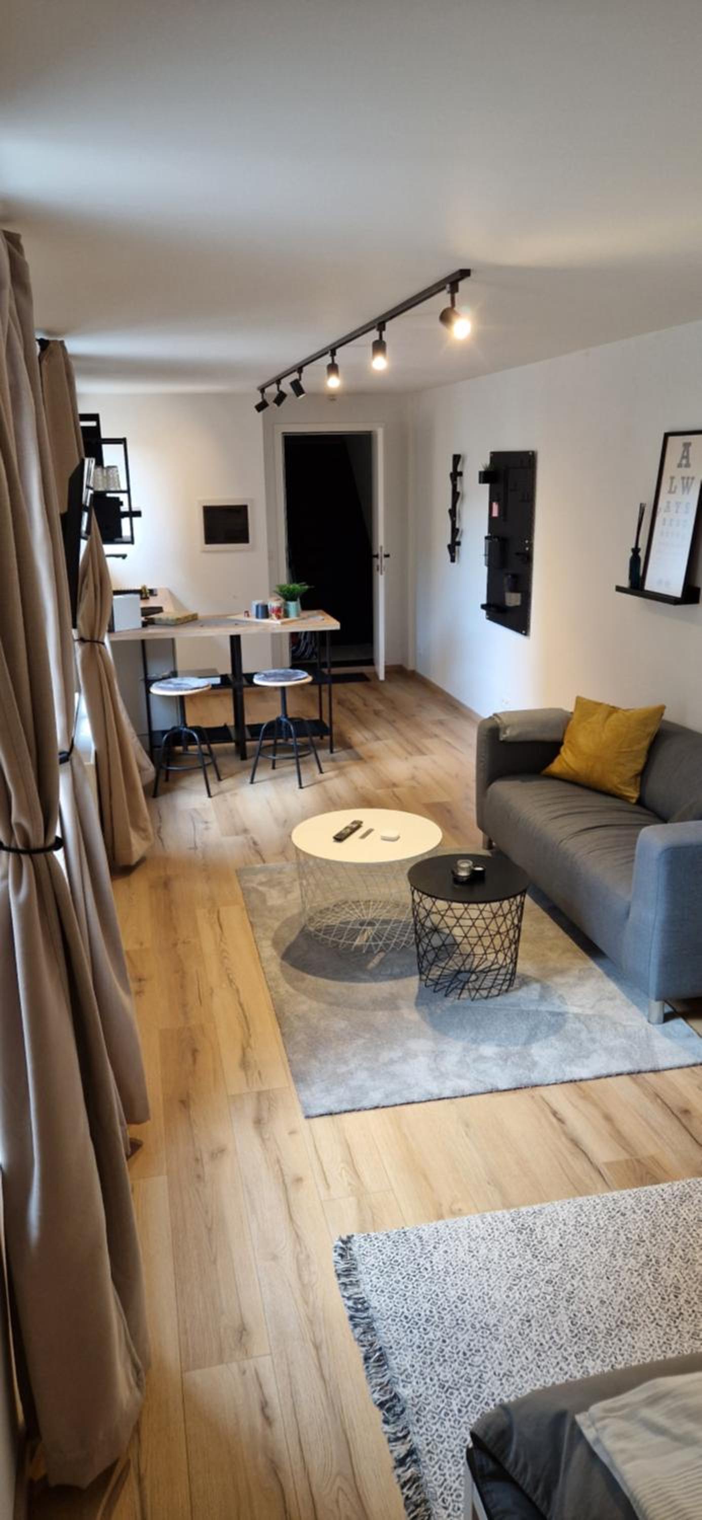 Charleroi Cozy Home
