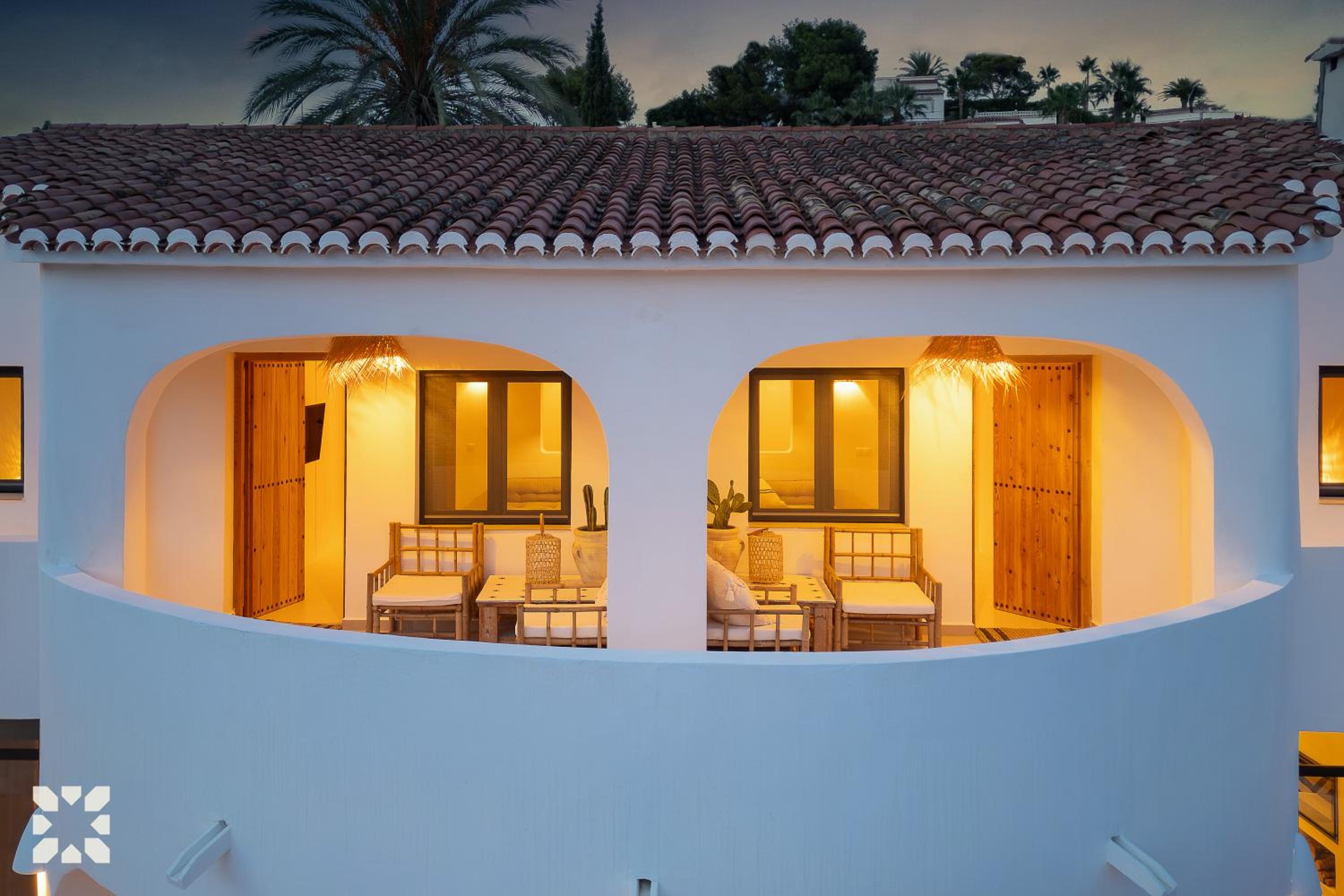 Villa Casa Blanc by Abahana Villas