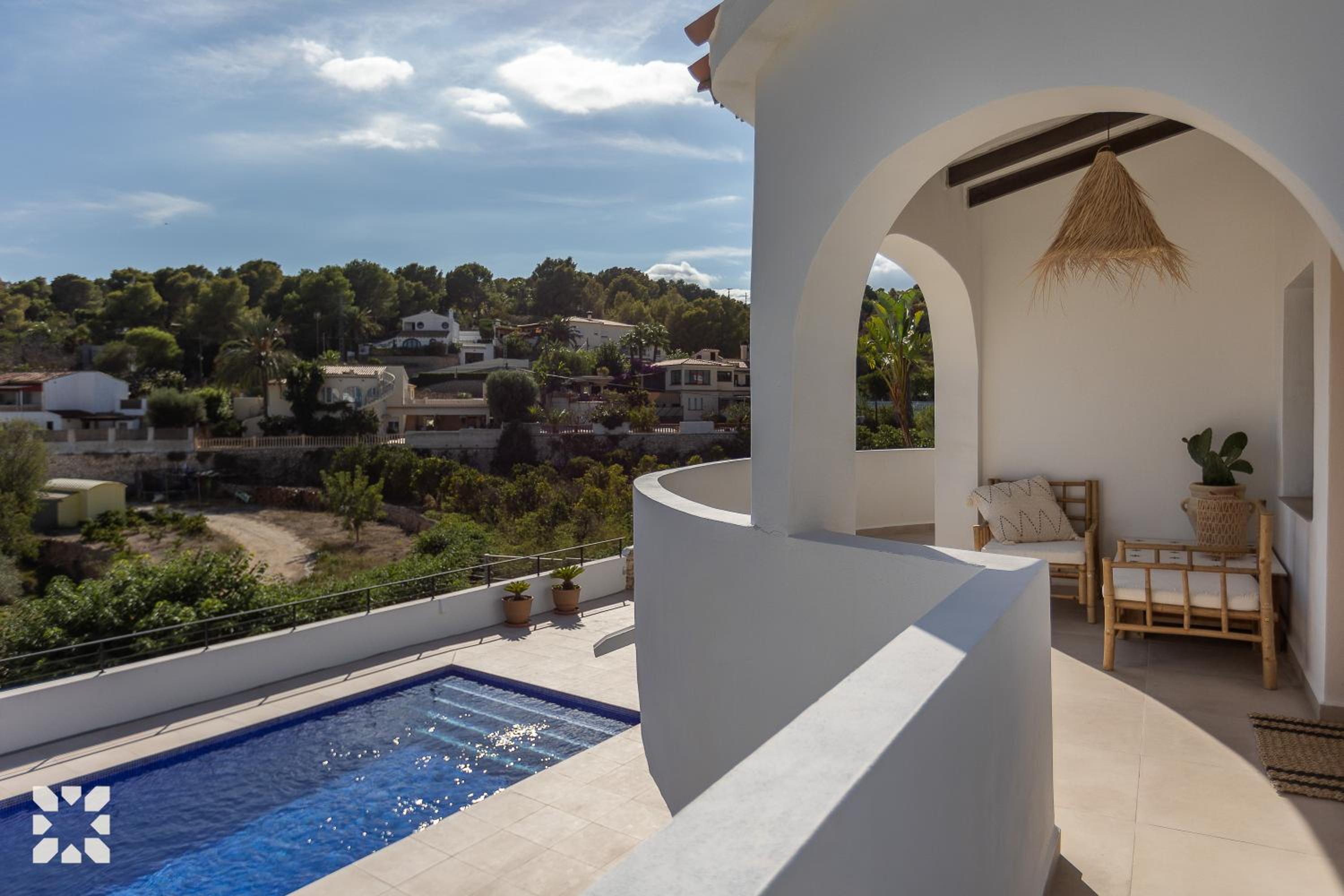 Villa Casa Blanc by Abahana Villas