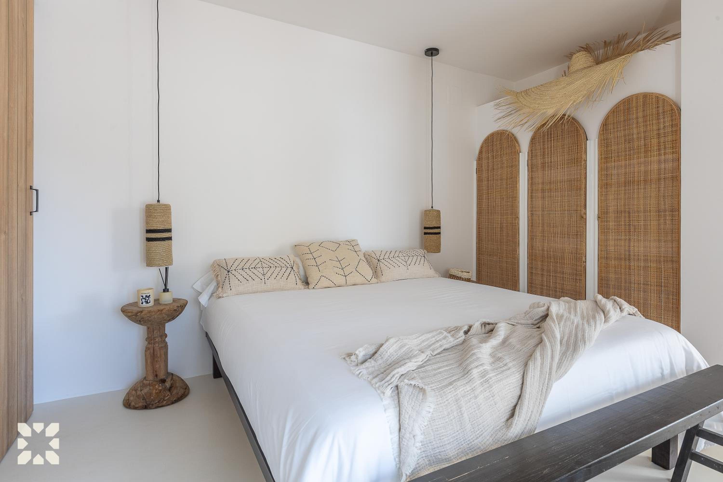 Villa Casa Blanc by Abahana Villas