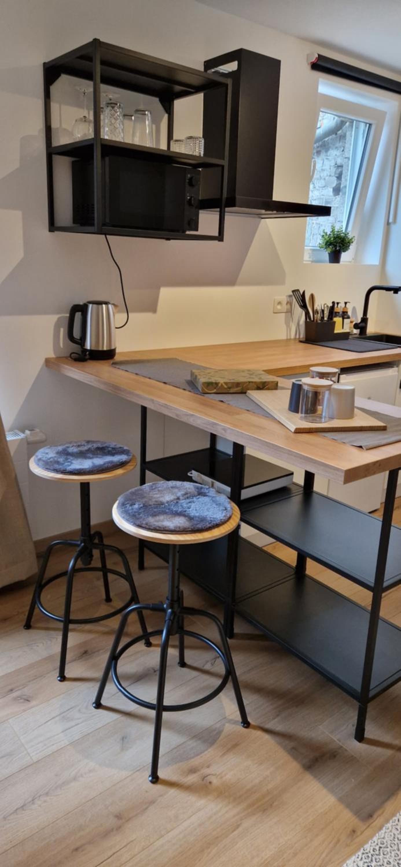 Charleroi Cozy Home