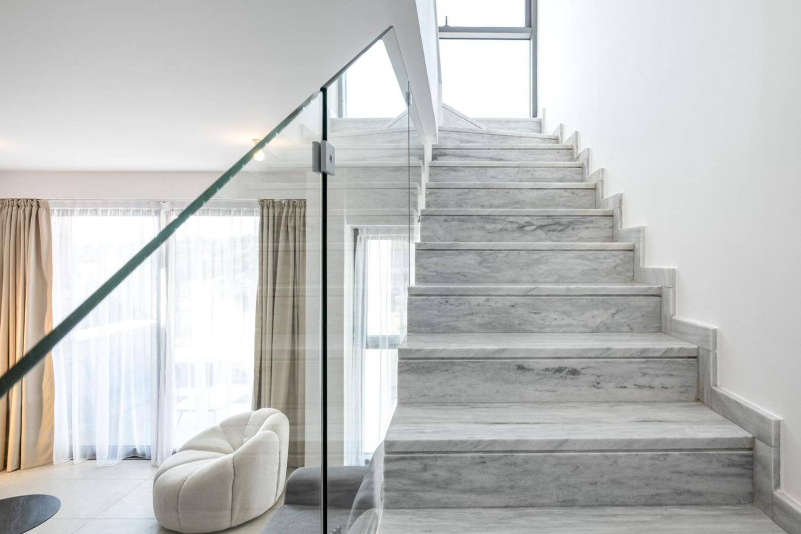 Aria Residence II Apartments