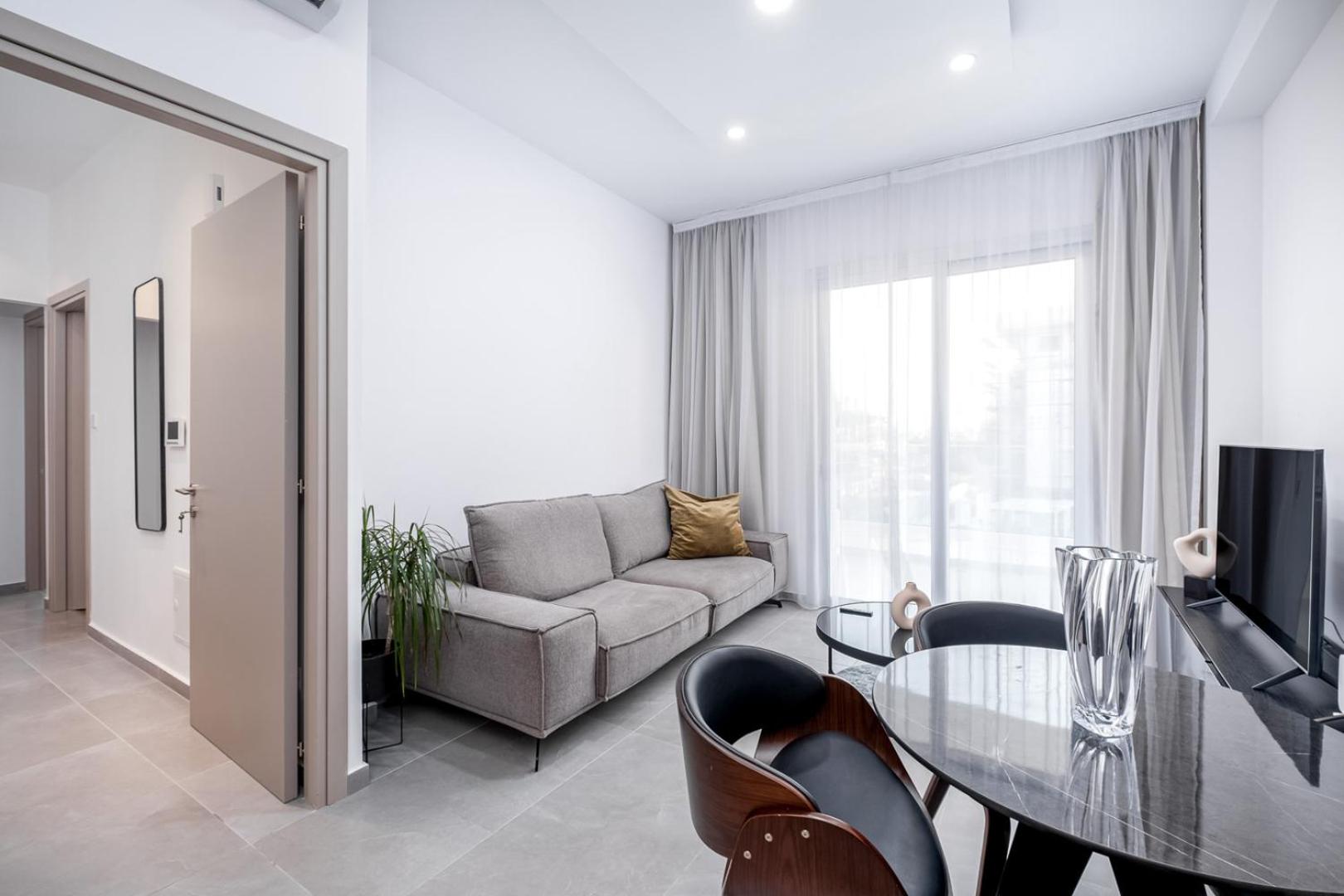 Platinum 77 VII Apartments
