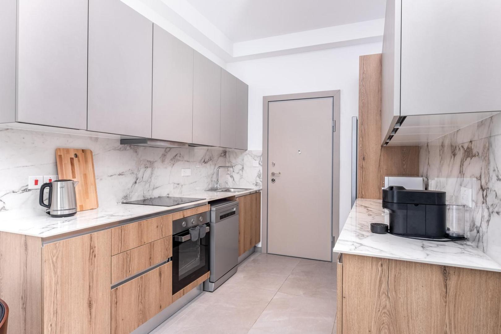 Platinum 77 VII Apartments