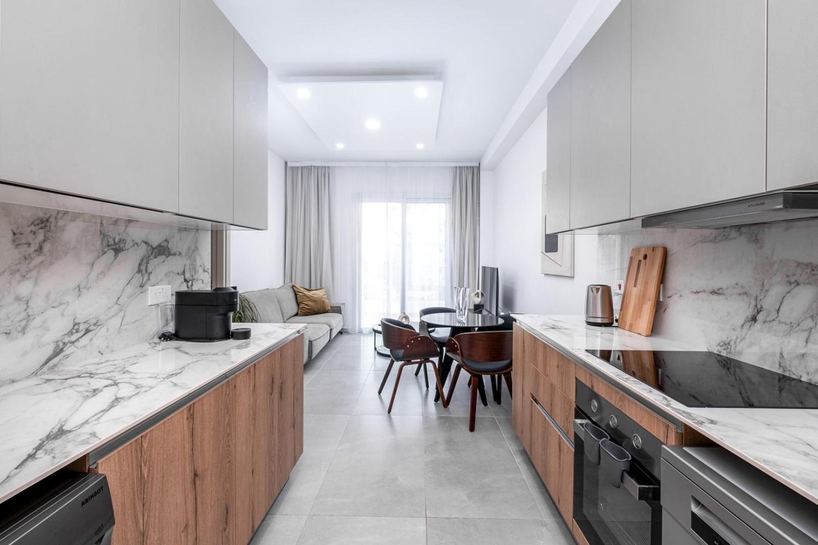 Platinum 77 VII Apartments