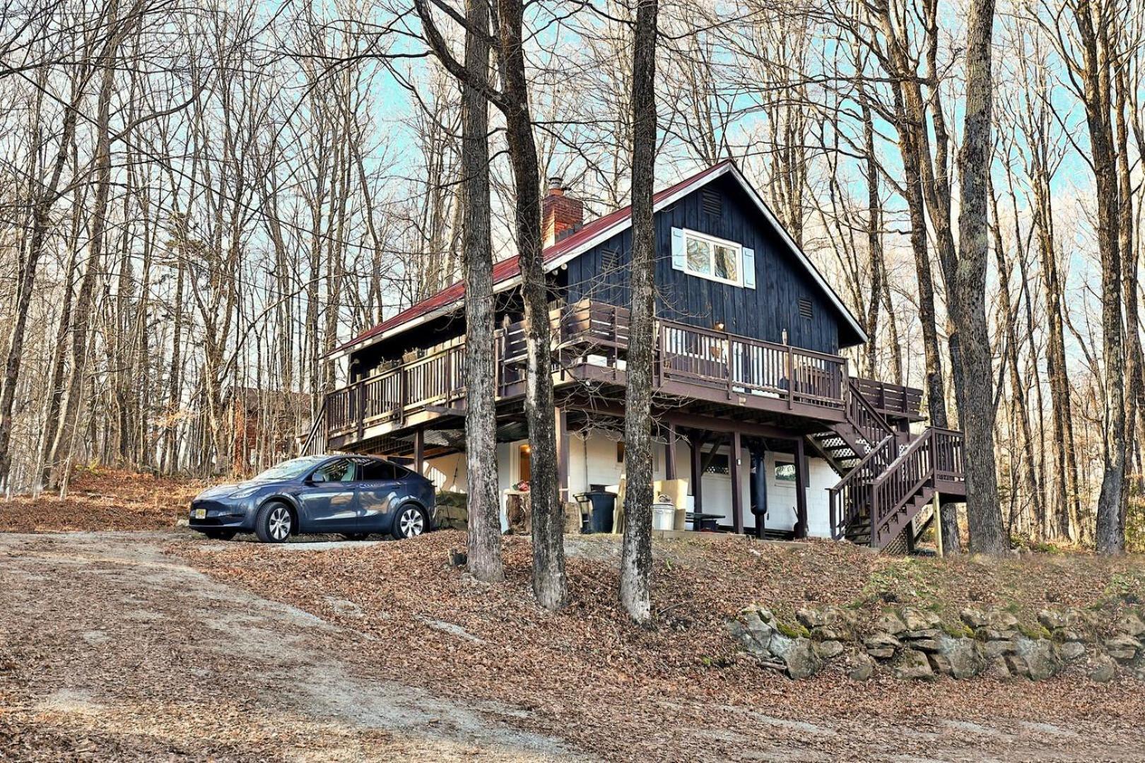 Powder Park Place - Lower Unit - Cozy and close to the Mountain! Ski rental deals! view 2