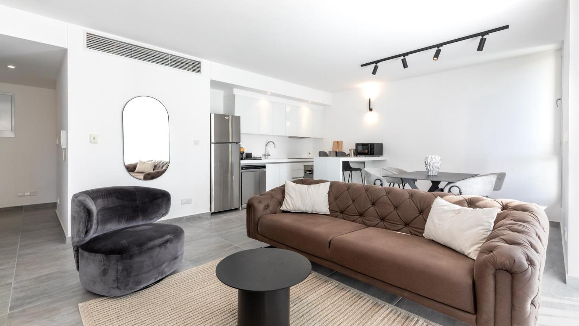 Emerald Apartments