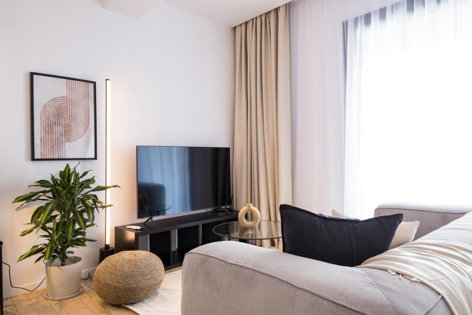Olympia Suites VIII Studio Apartments