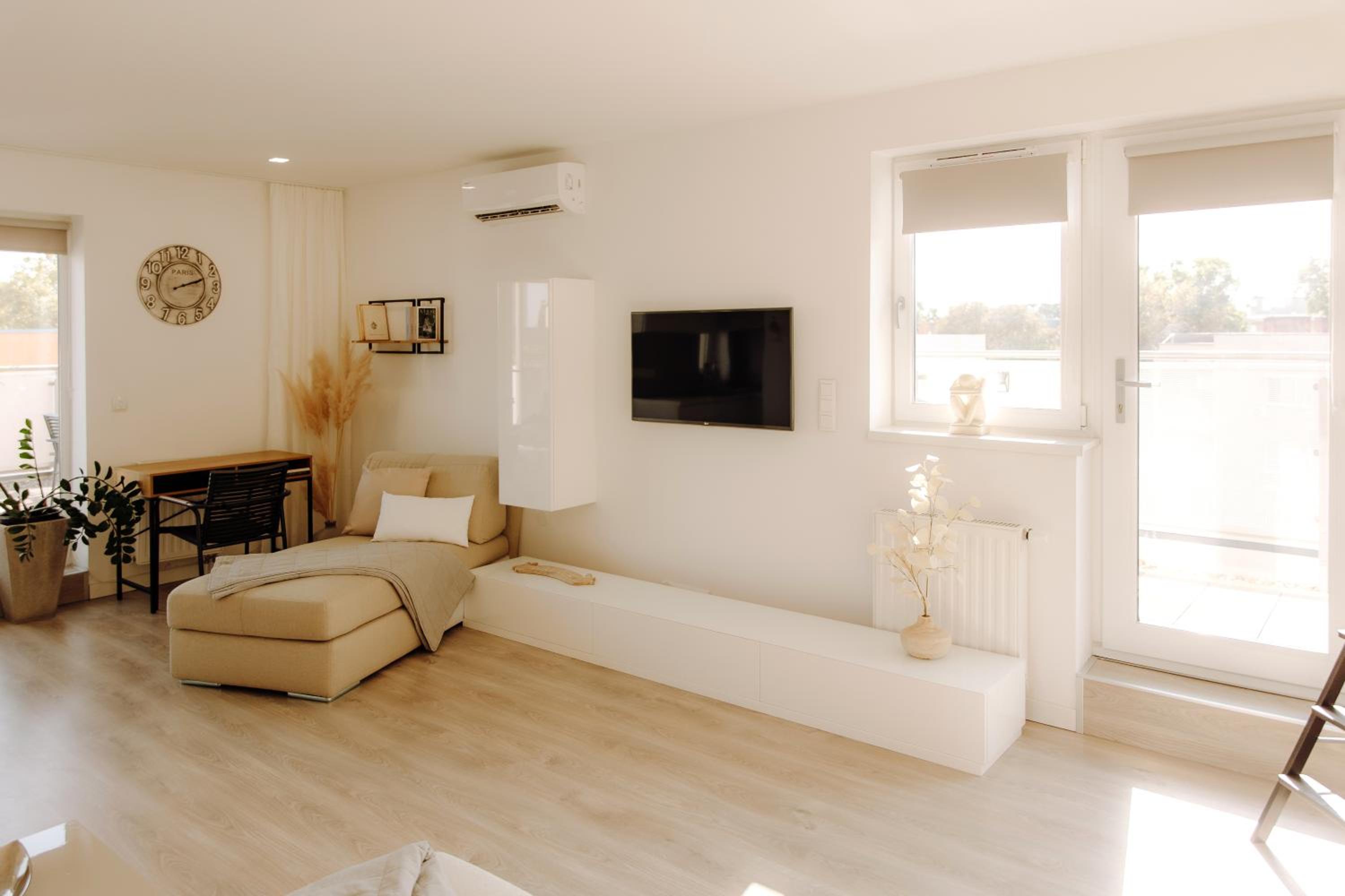 Doboz Apartments